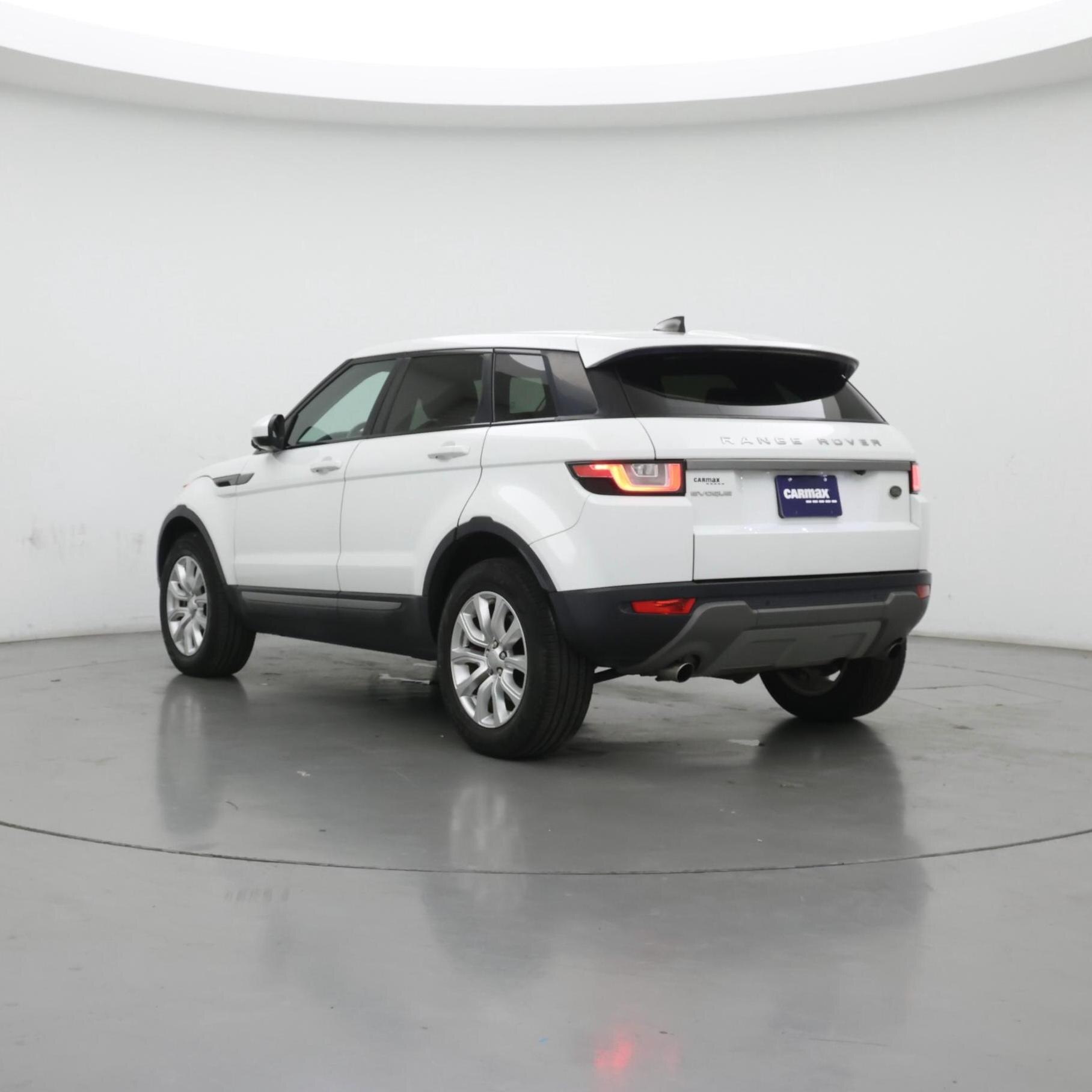 Thumbnail: 2018 Land Rover Range Rover Evoque - 2