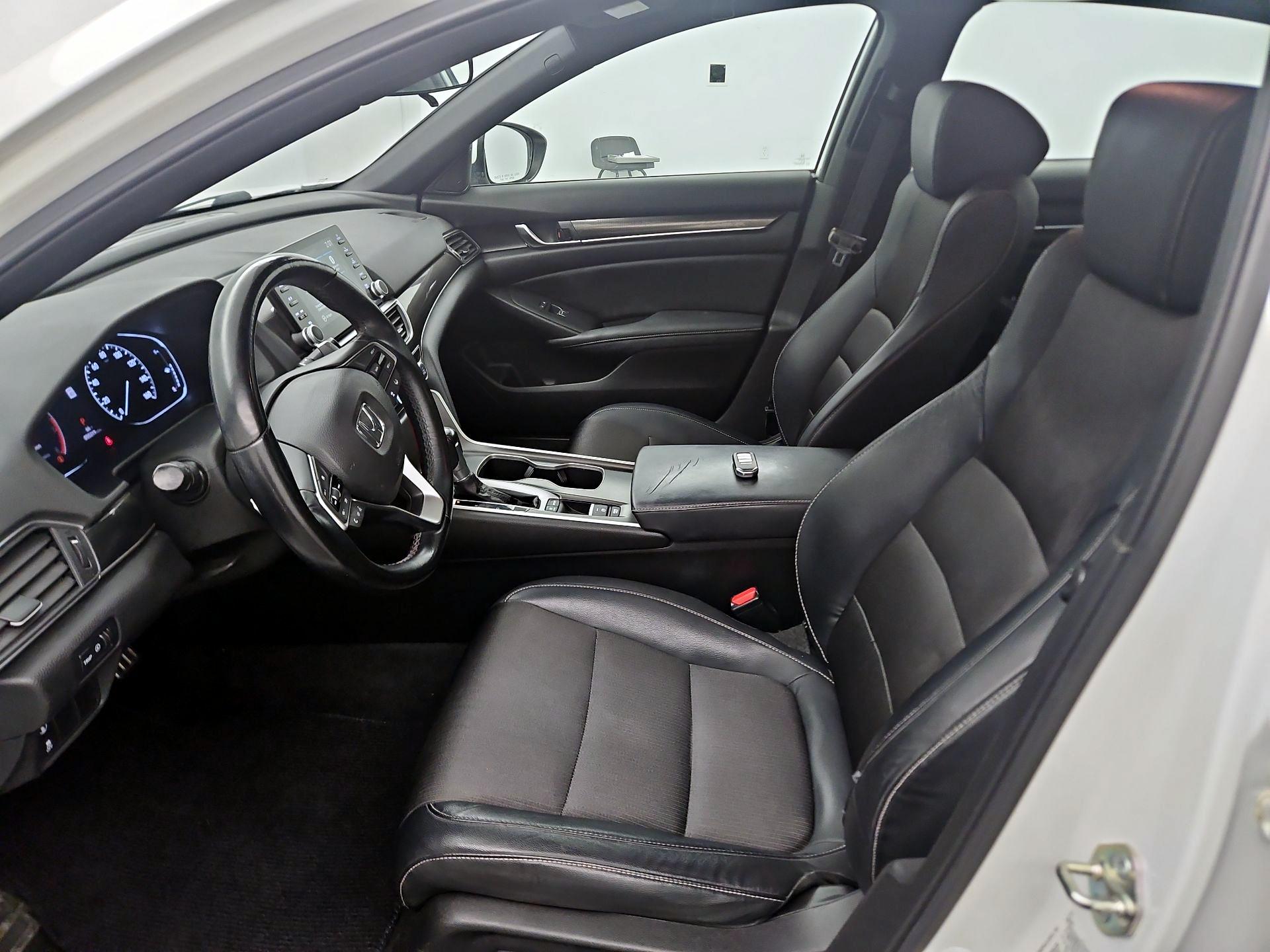 Thumbnail: 2018 Honda Accord - 11