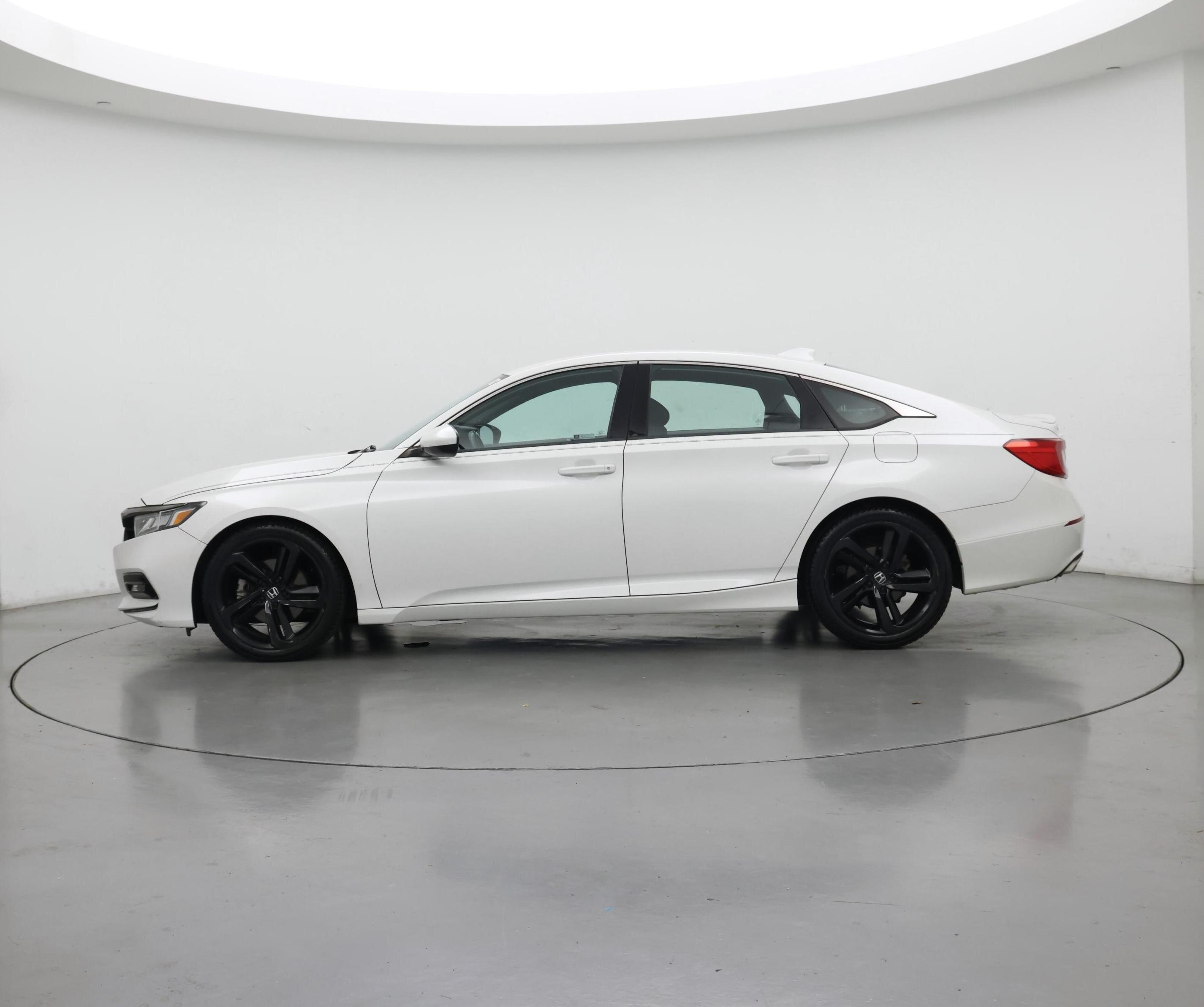 Thumbnail: 2018 Honda Accord - 3