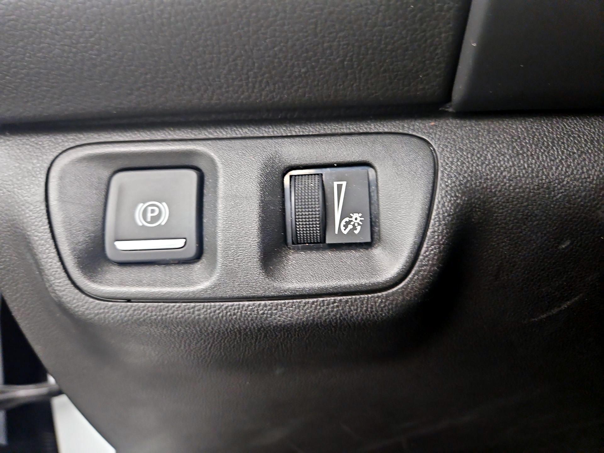 Thumbnail: 2023 GMC Acadia - 13