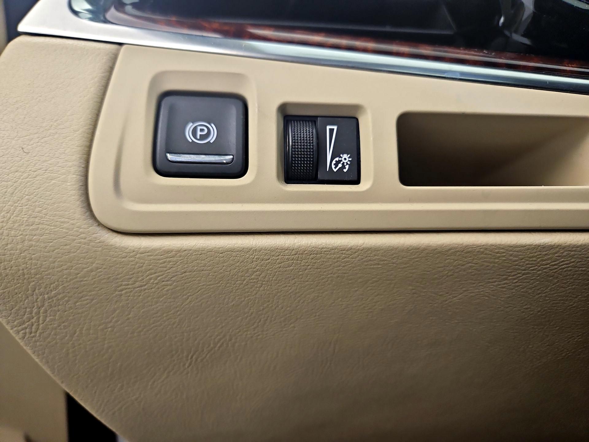 Thumbnail: 2018 Cadillac XT5 - 13