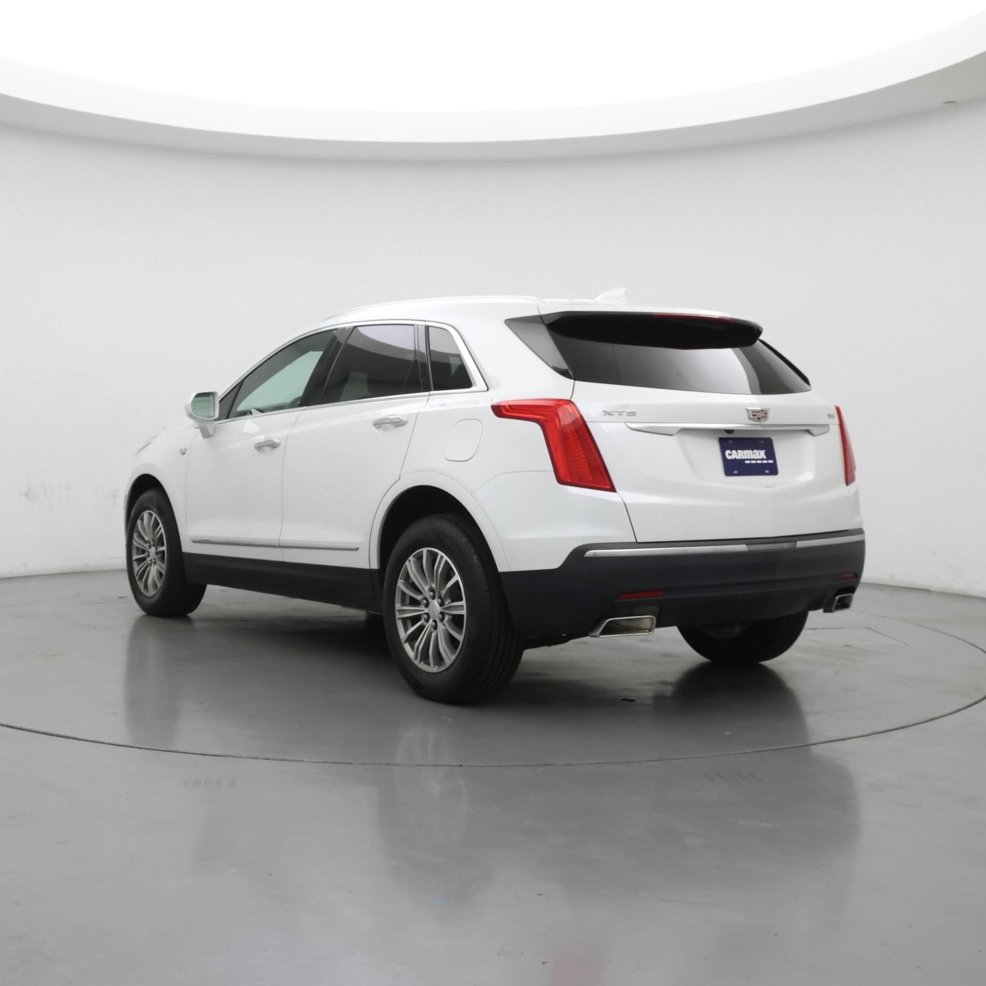 Thumbnail: 2018 Cadillac XT5 - 2