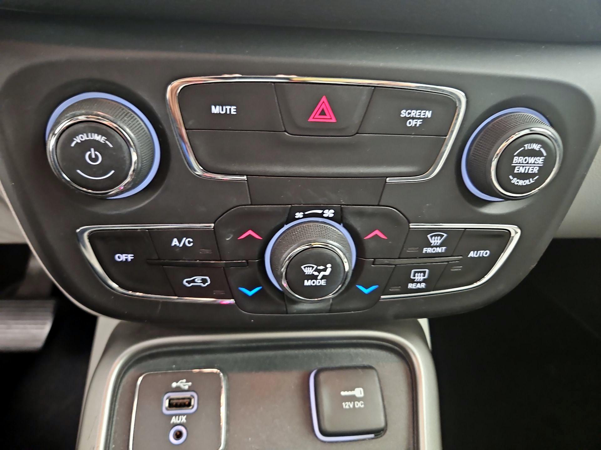 Thumbnail: 2017 Jeep Compass - 16