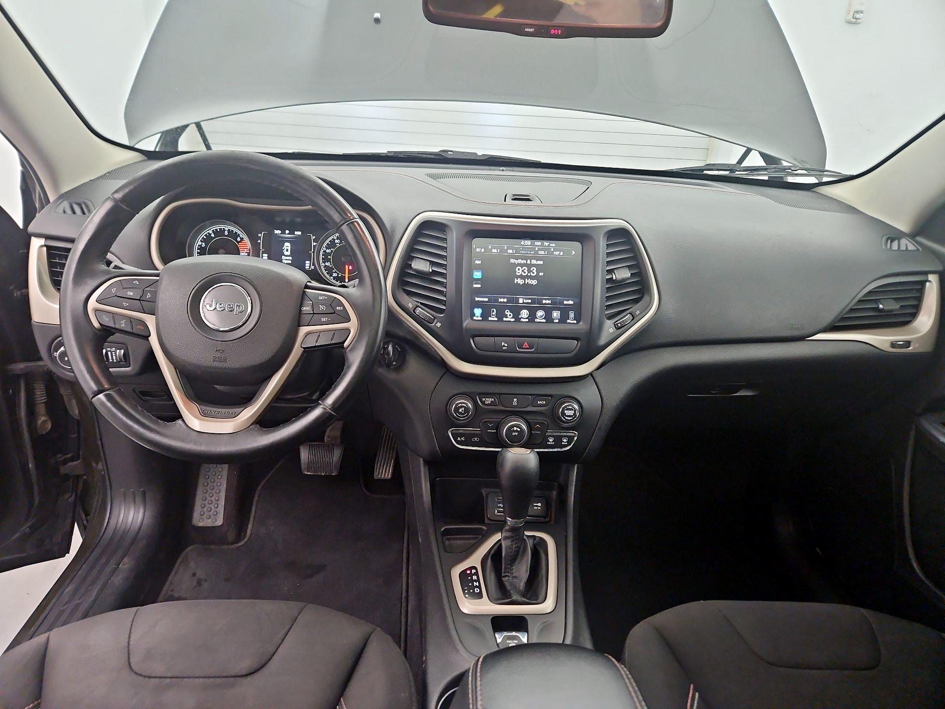 Thumbnail: 2016 Jeep Cherokee - 9