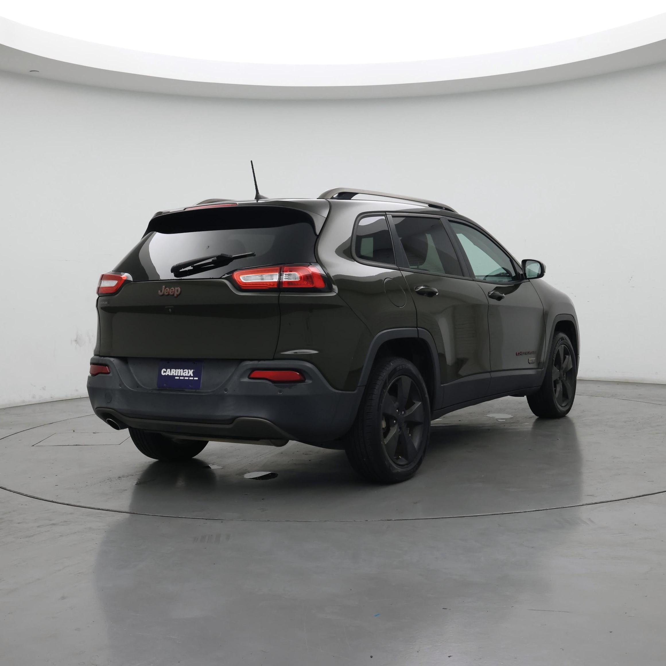 Thumbnail: 2016 Jeep Cherokee - 8