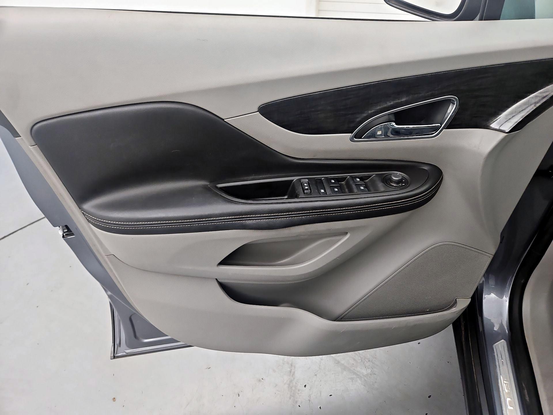 Thumbnail: 2014 Buick Encore - 12