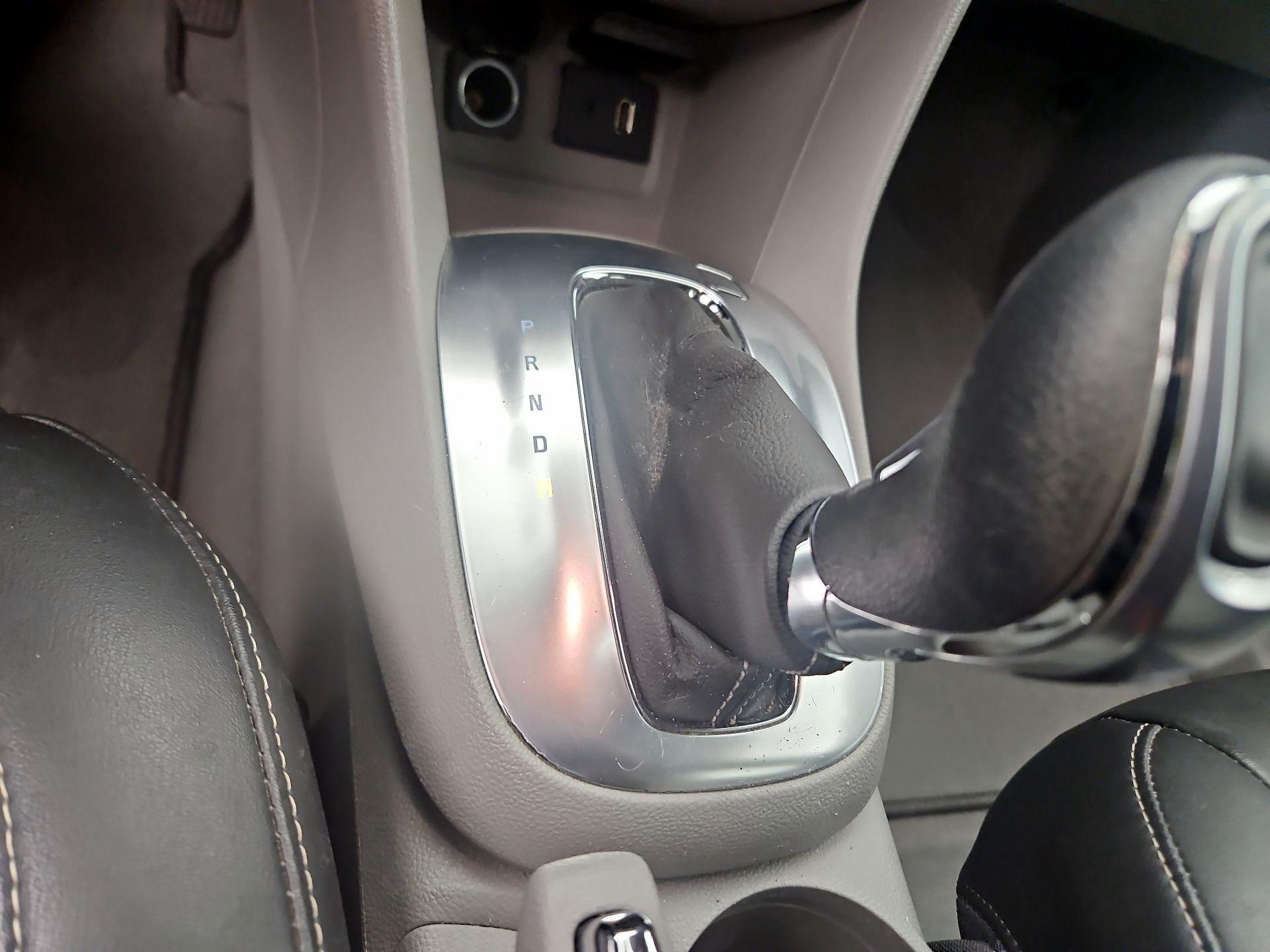 Thumbnail: 2014 Buick Encore - 16