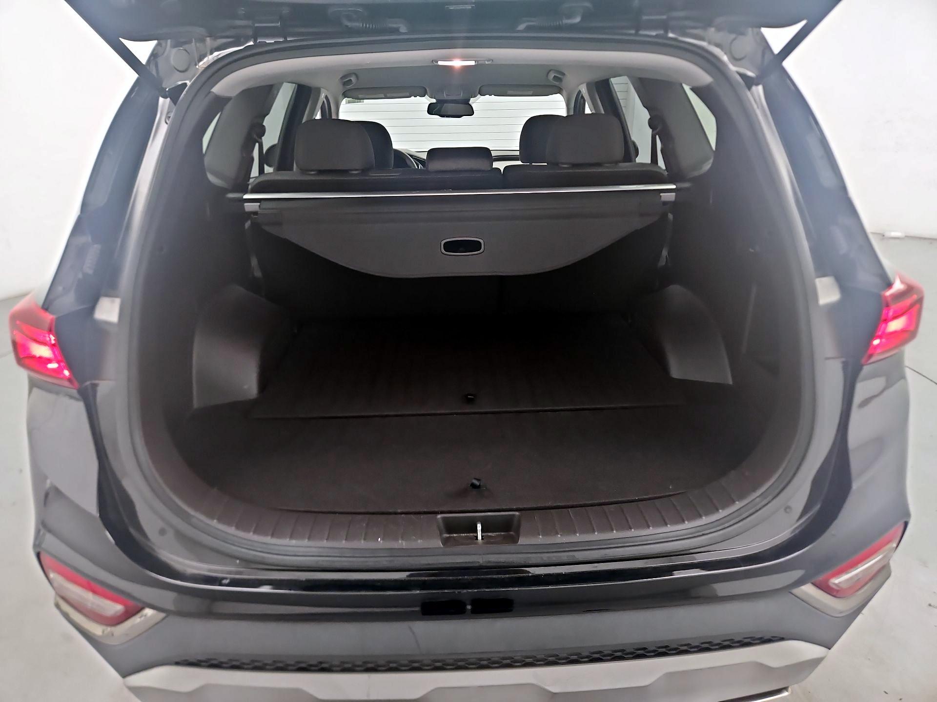 Thumbnail: 2019 Hyundai Santa Fe - 16