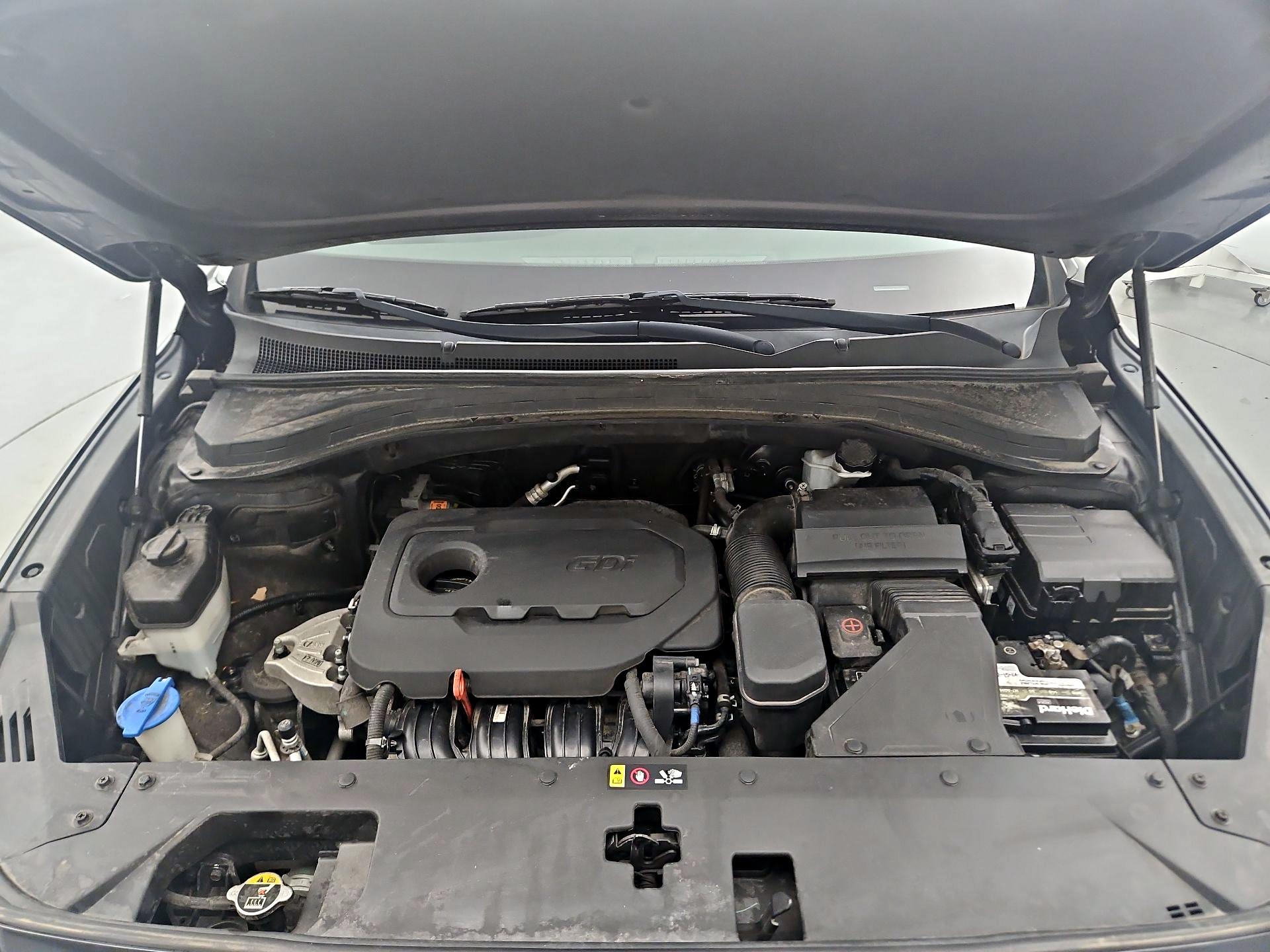 Thumbnail: 2019 Hyundai Santa Fe - 17