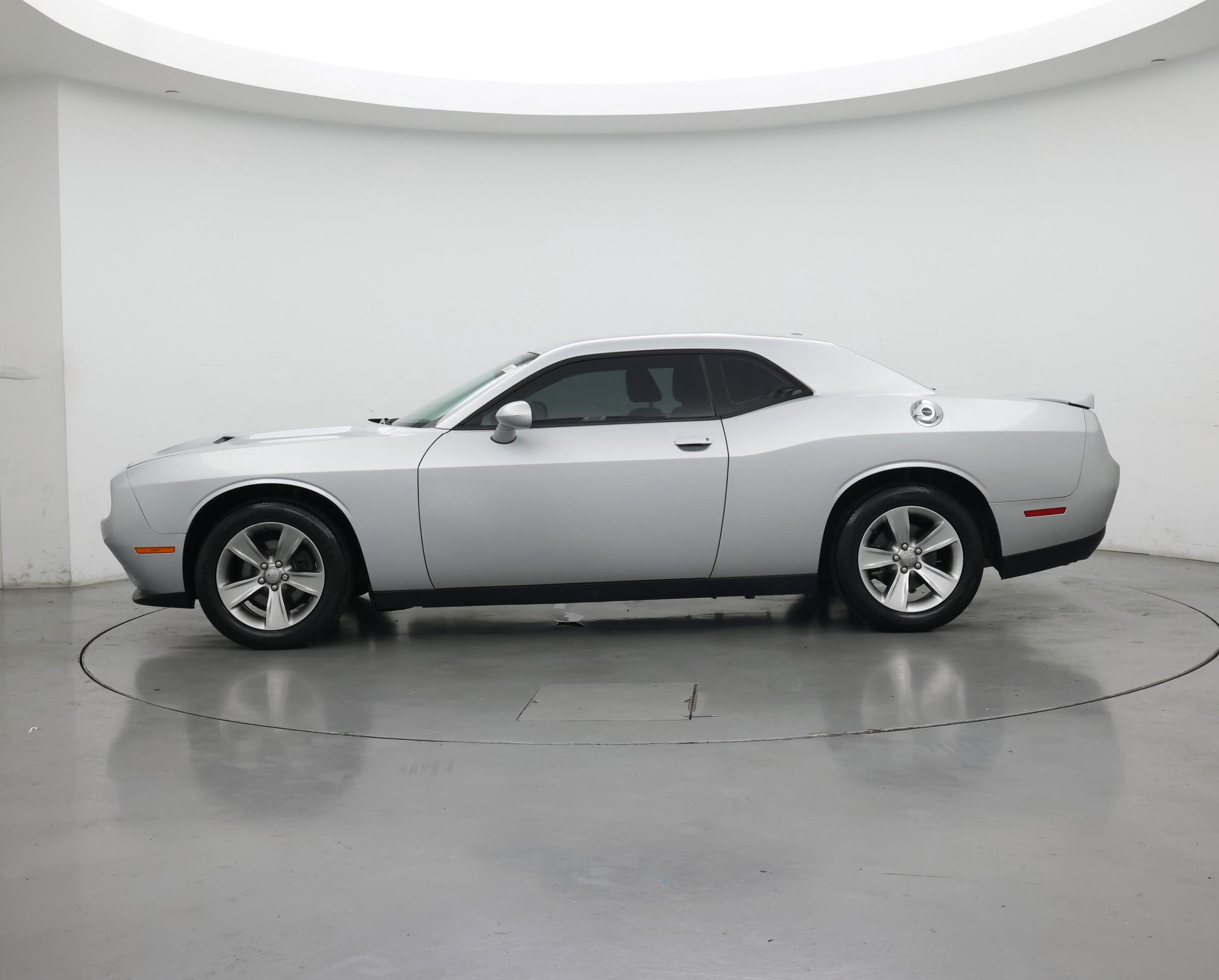 Thumbnail: 2019 Dodge Challenger - 3