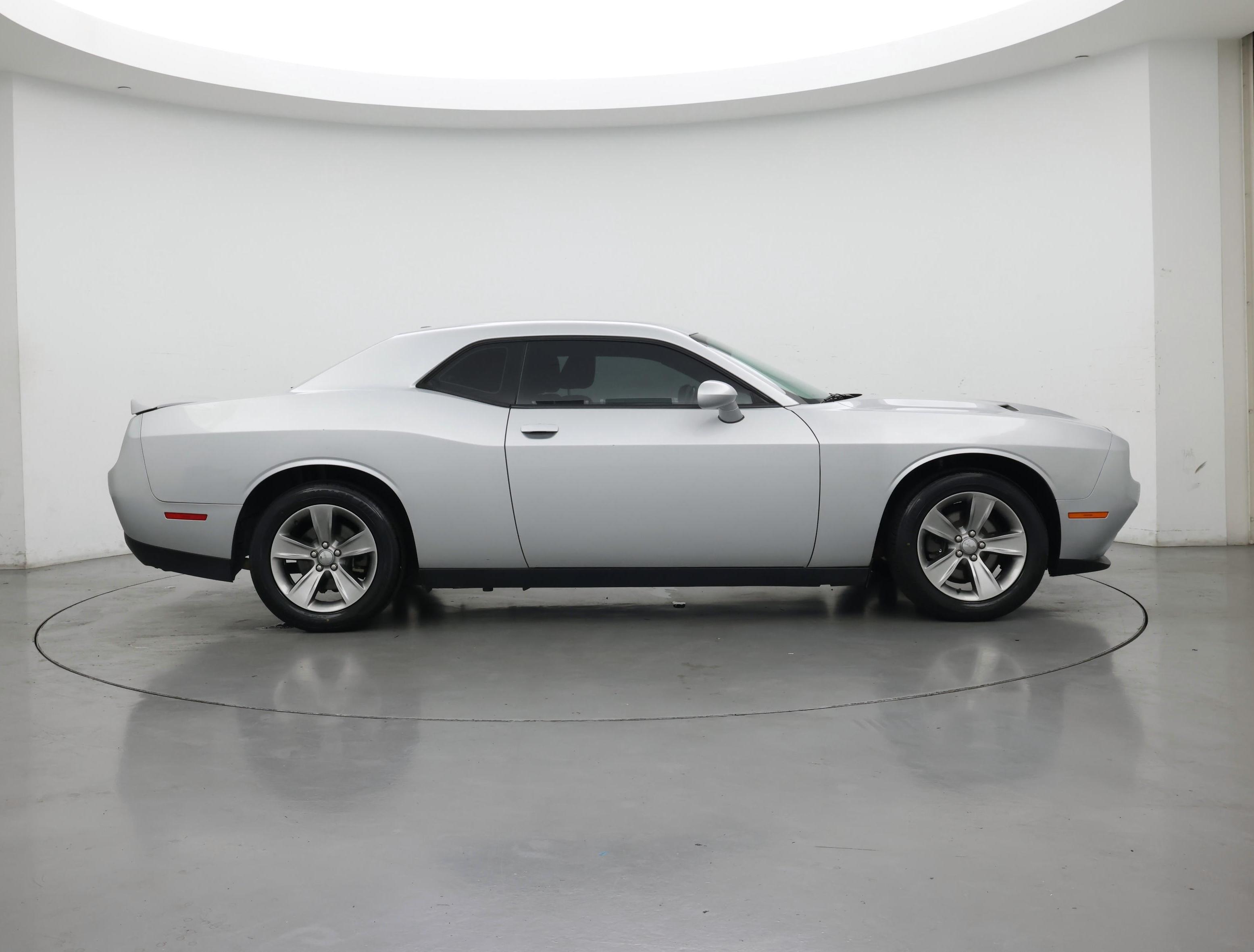 Thumbnail: 2019 Dodge Challenger - 7