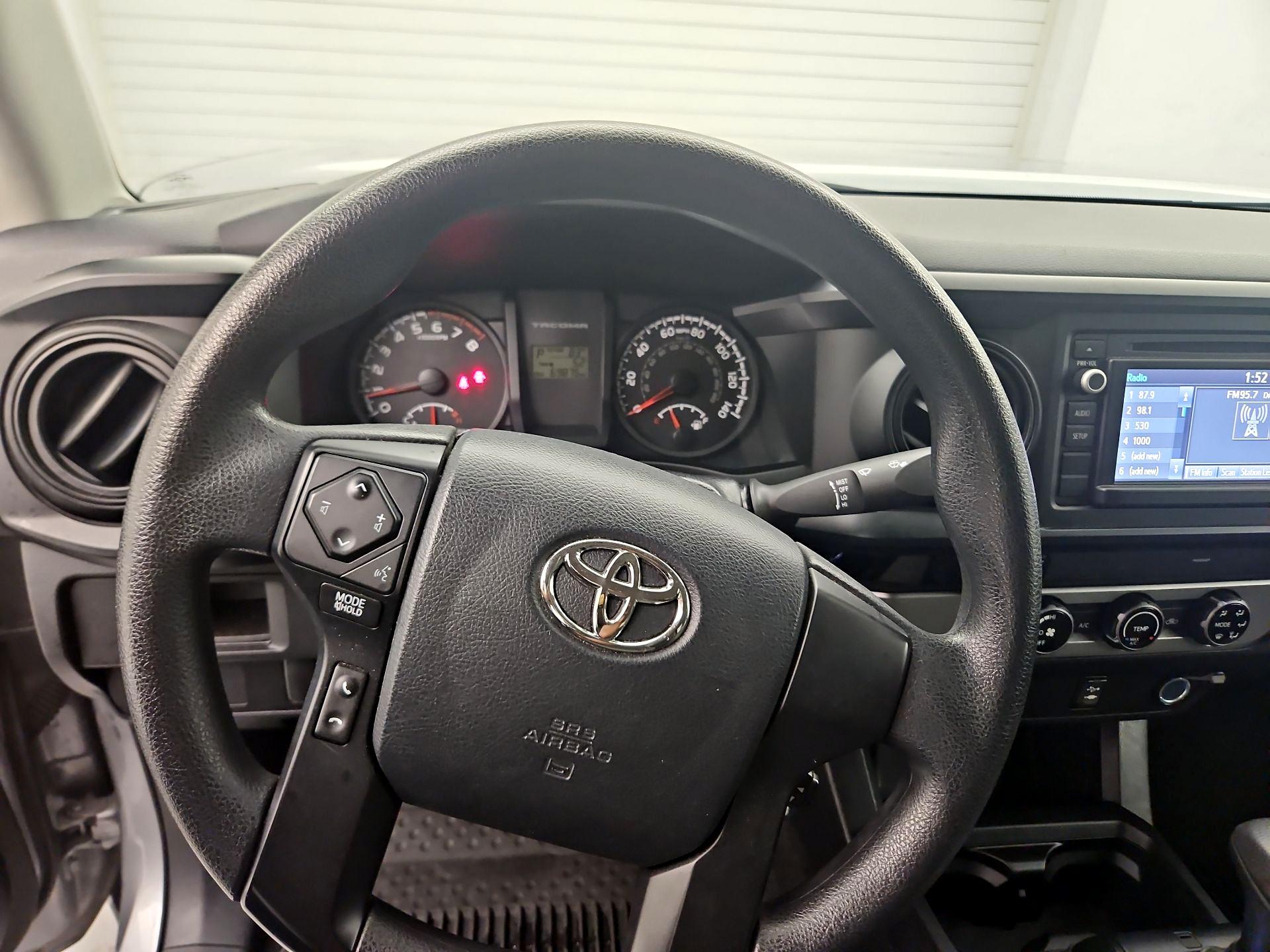 Thumbnail: 2017 Toyota Tacoma - 10