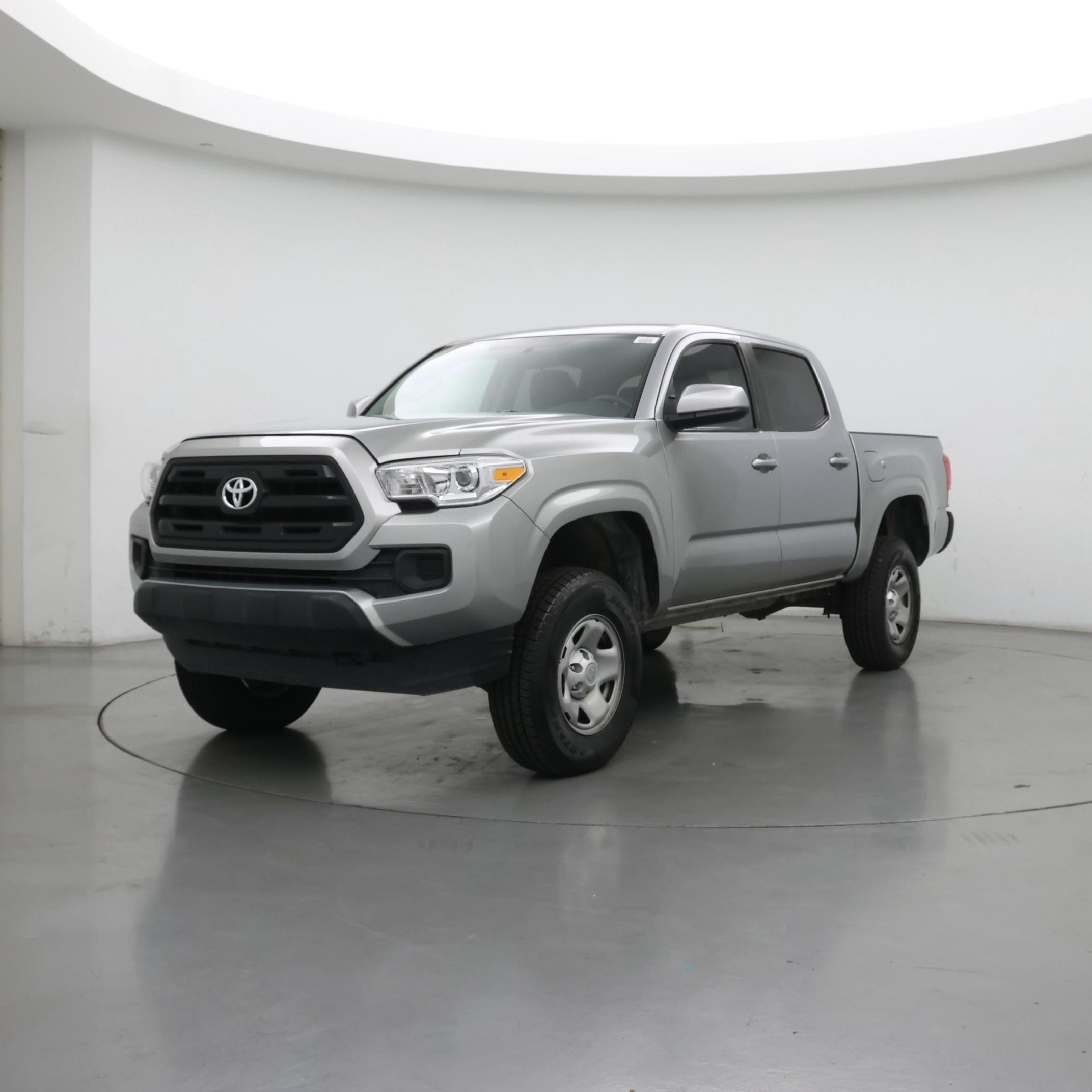 Thumbnail: 2017 Toyota Tacoma - 4
