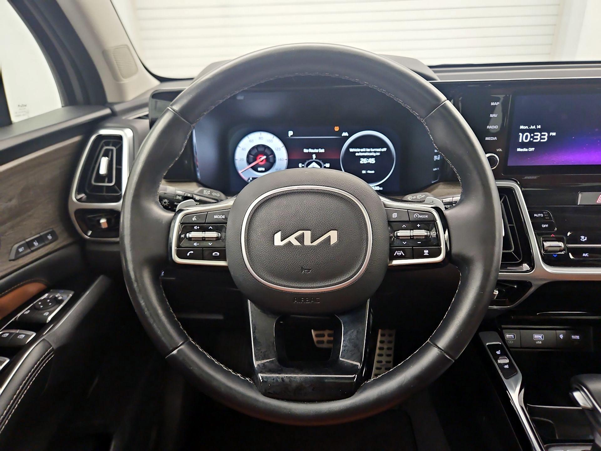 Thumbnail: 2023 Kia Sorento - 10