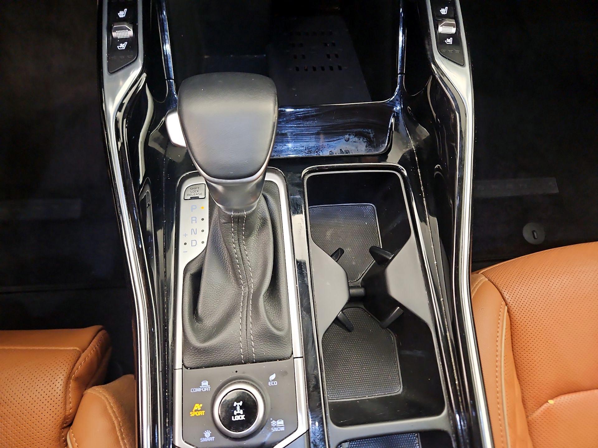 Thumbnail: 2023 Kia Sorento - 17