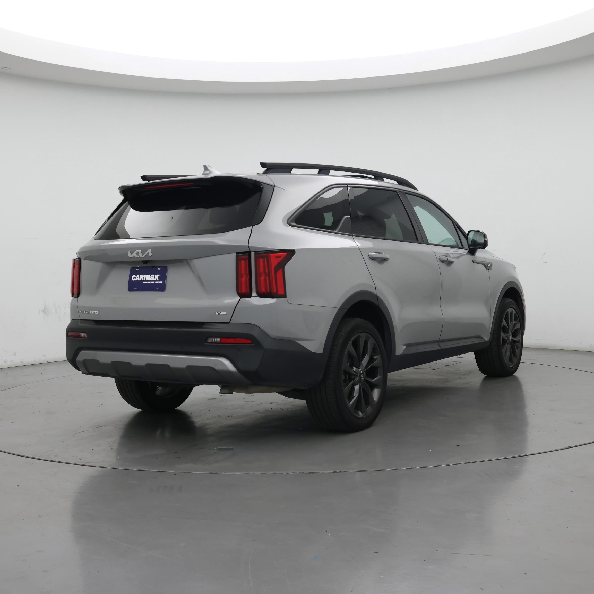 Thumbnail: 2023 Kia Sorento - 8