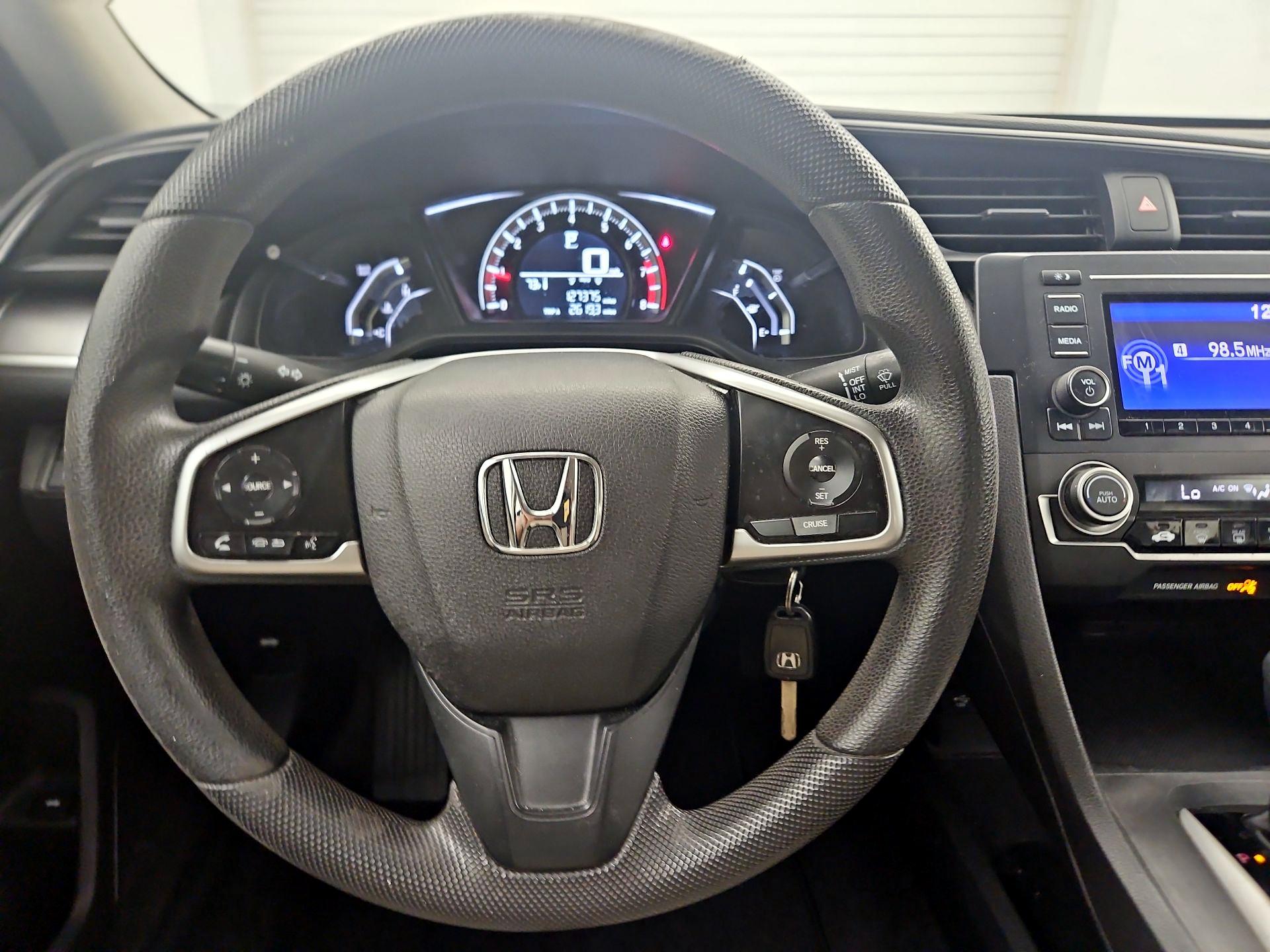 Thumbnail: 2016 Honda Civic - 10