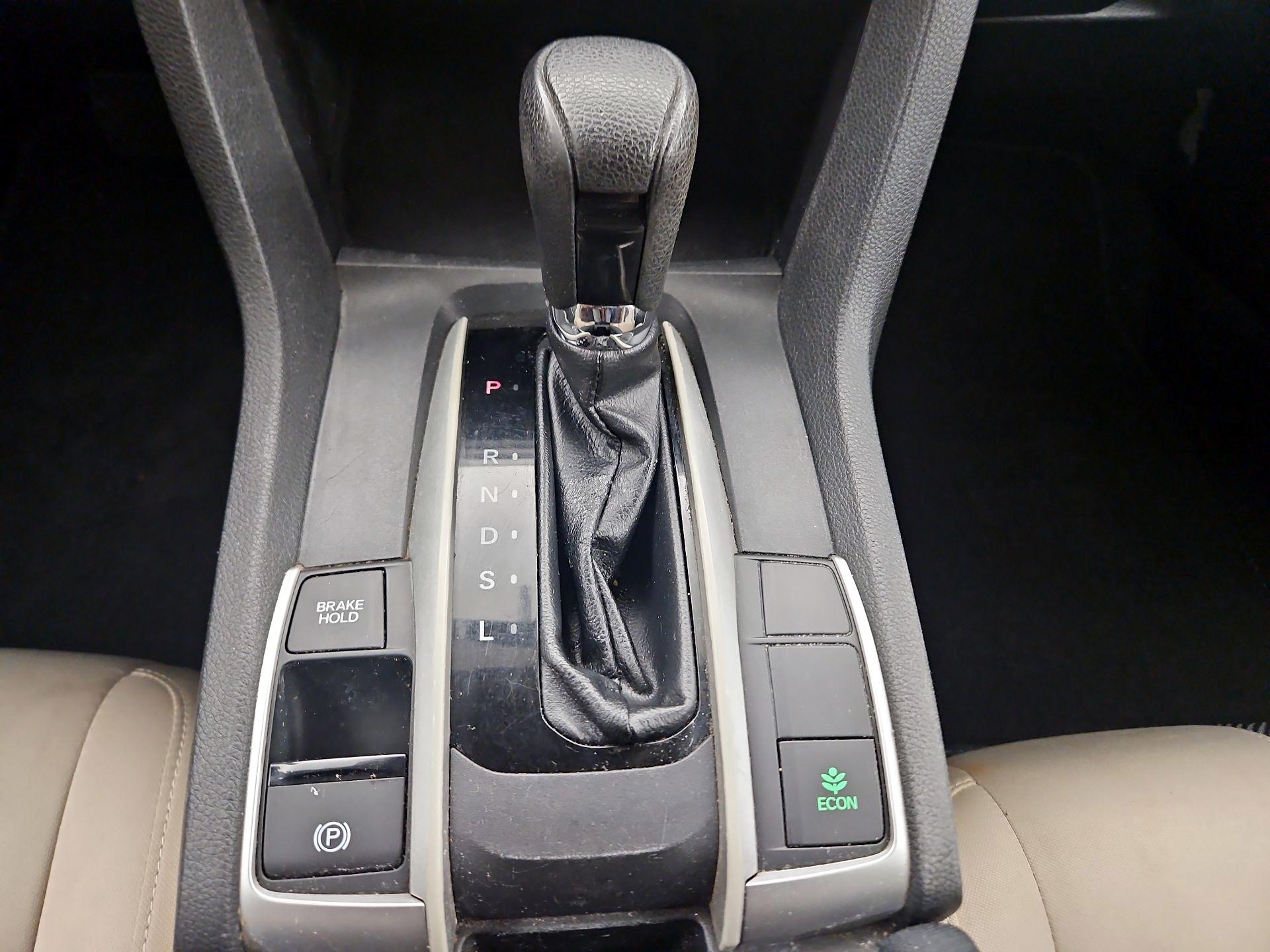 Thumbnail: 2016 Honda Civic - 15