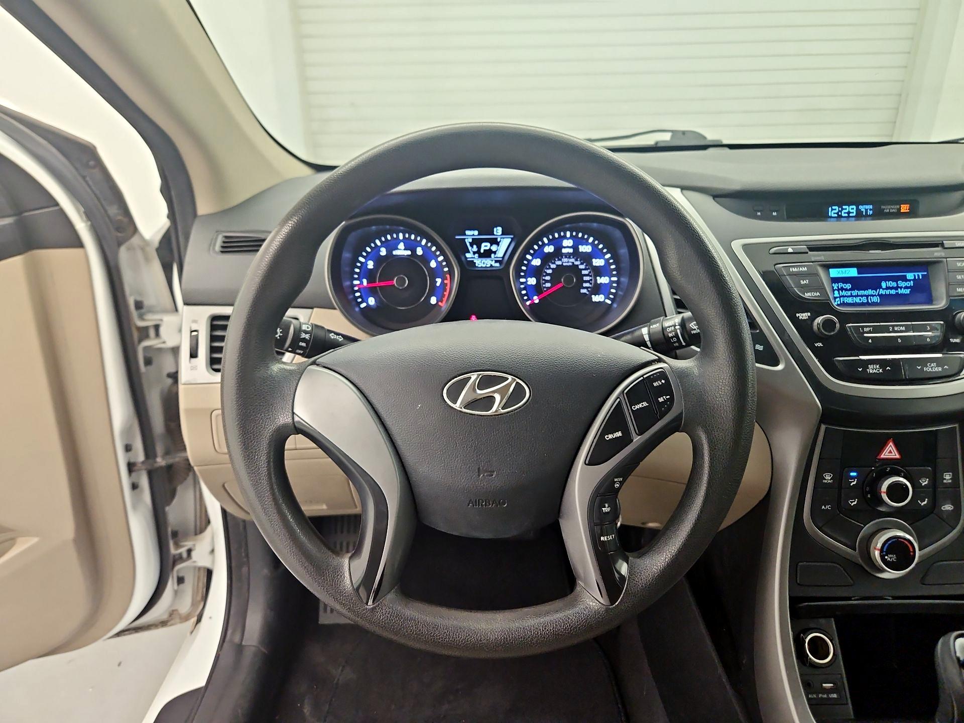 Thumbnail: 2015 Hyundai Elantra - 10