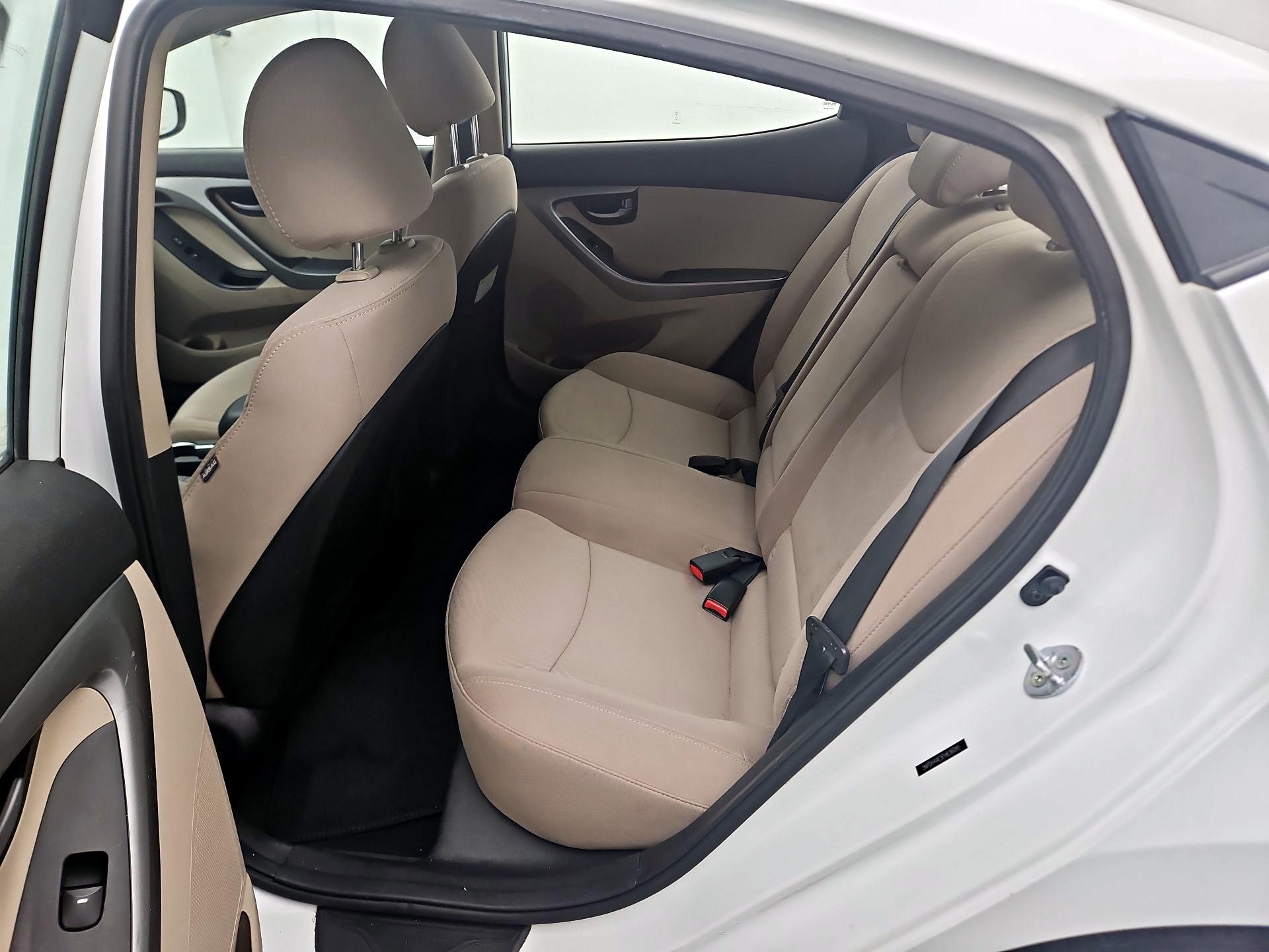 Thumbnail: 2015 Hyundai Elantra - 18