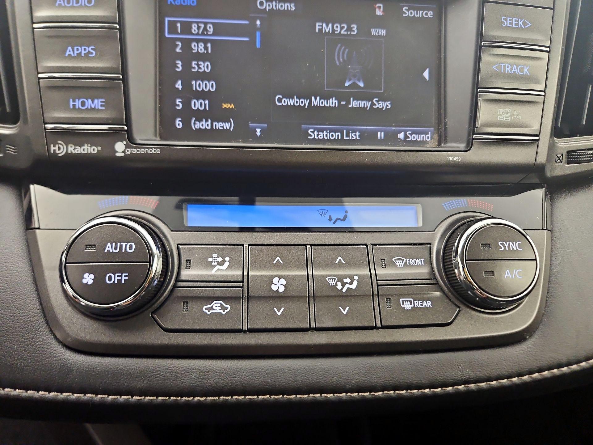 Thumbnail: 2015 Toyota RAV4 - 16