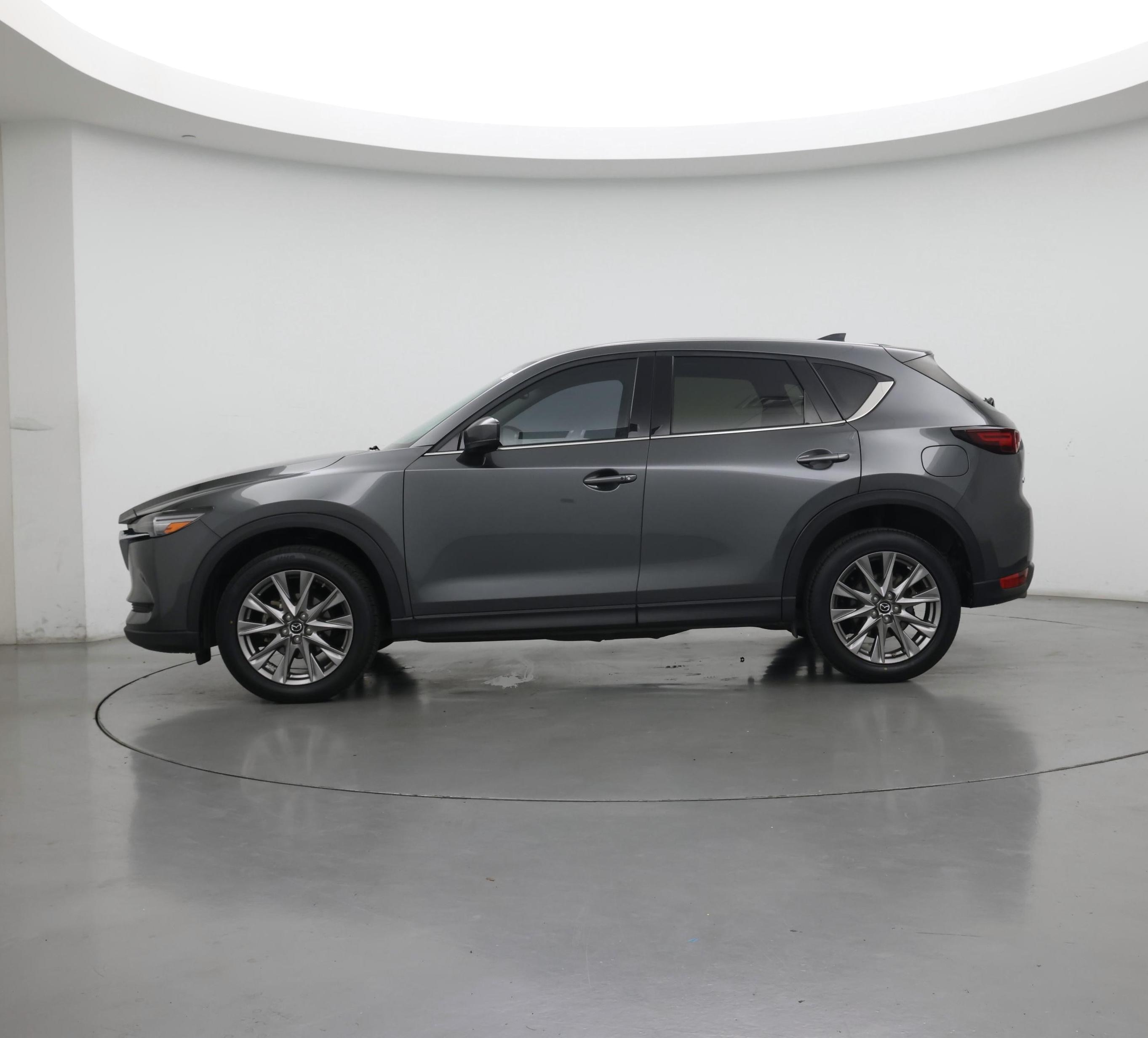 Thumbnail: 2021 Mazda CX-5 - 3