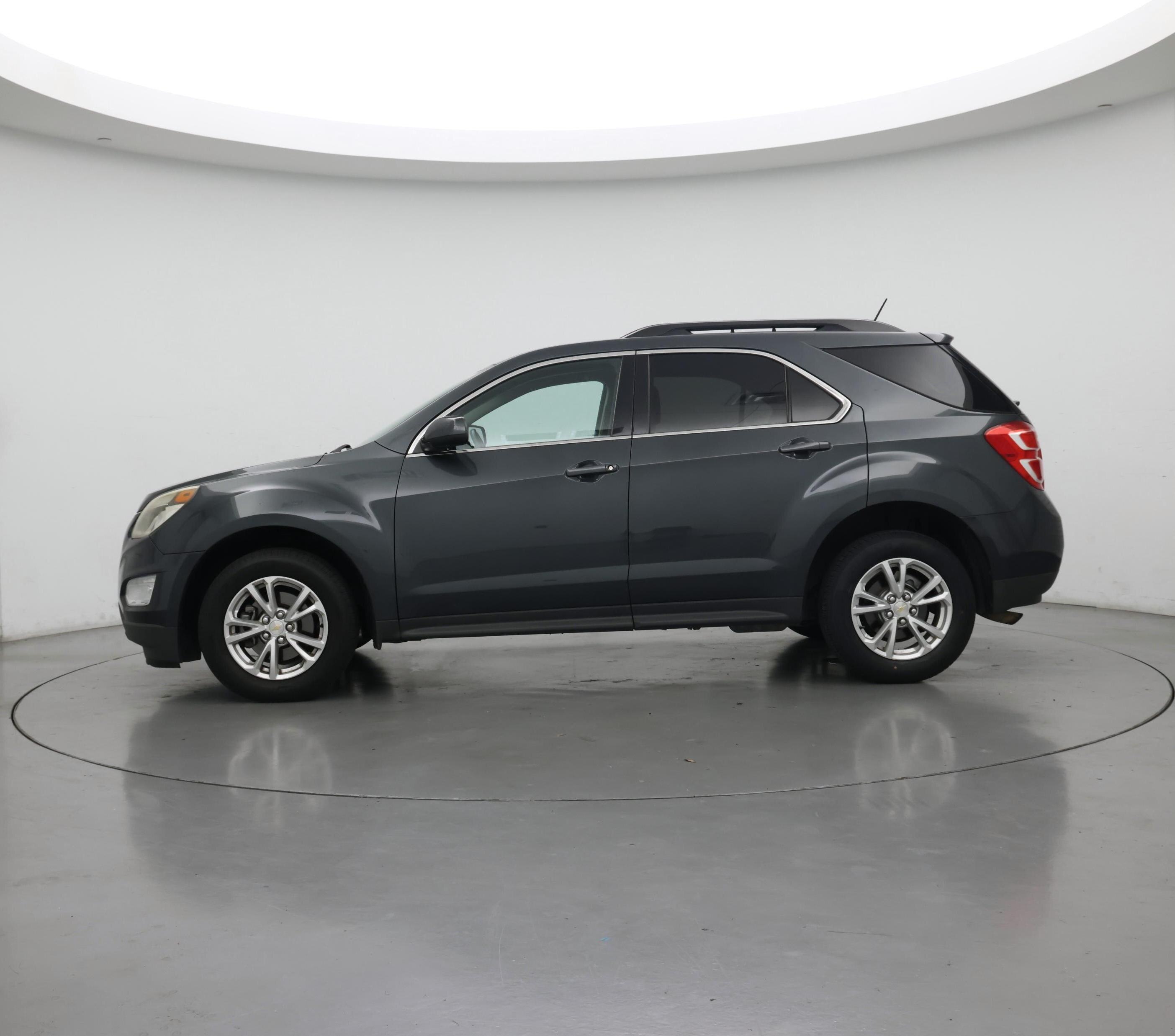 Thumbnail: 2017 Chevrolet Equinox - 3
