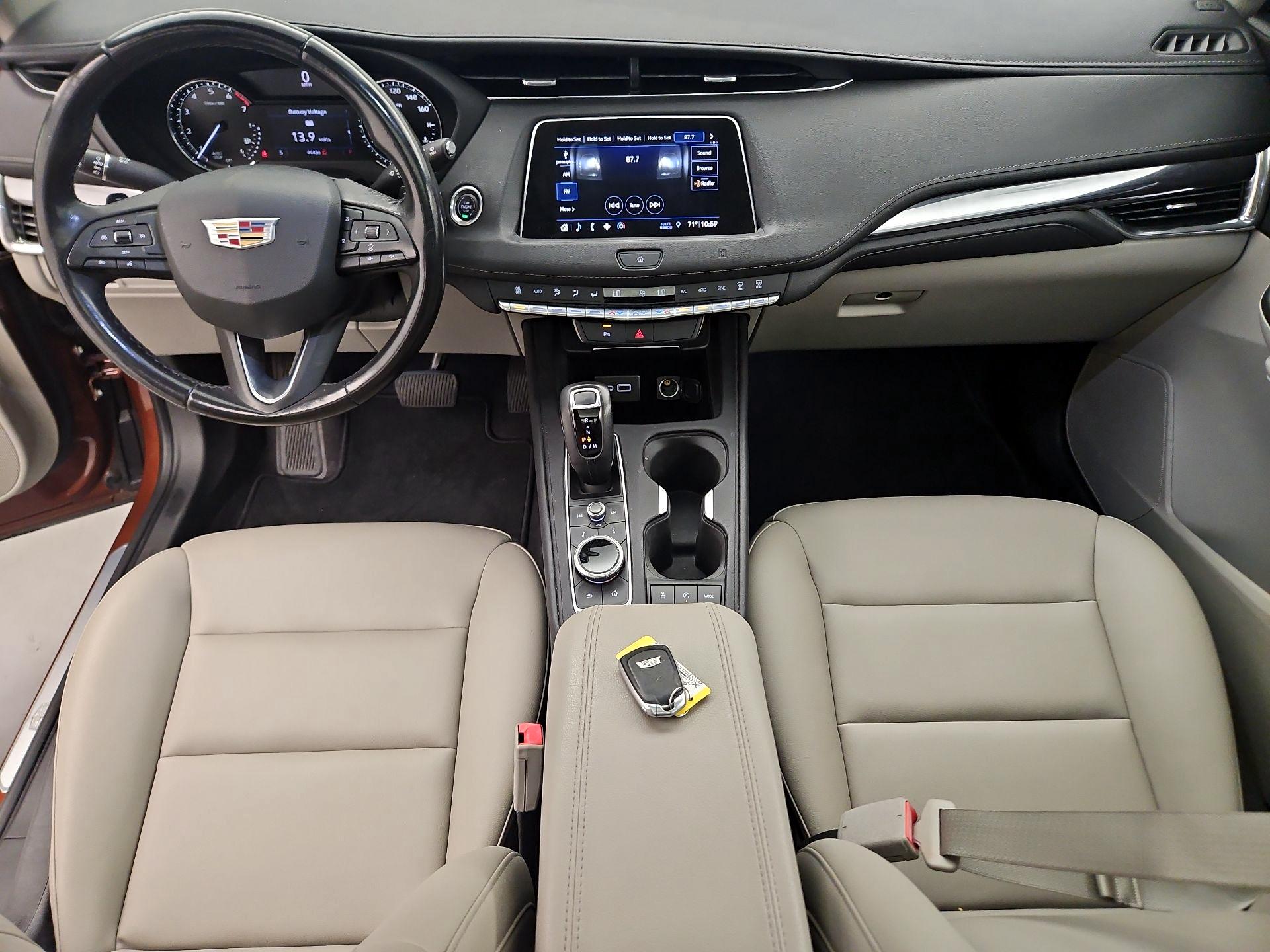 Thumbnail: 2019 Cadillac XT4 - 9