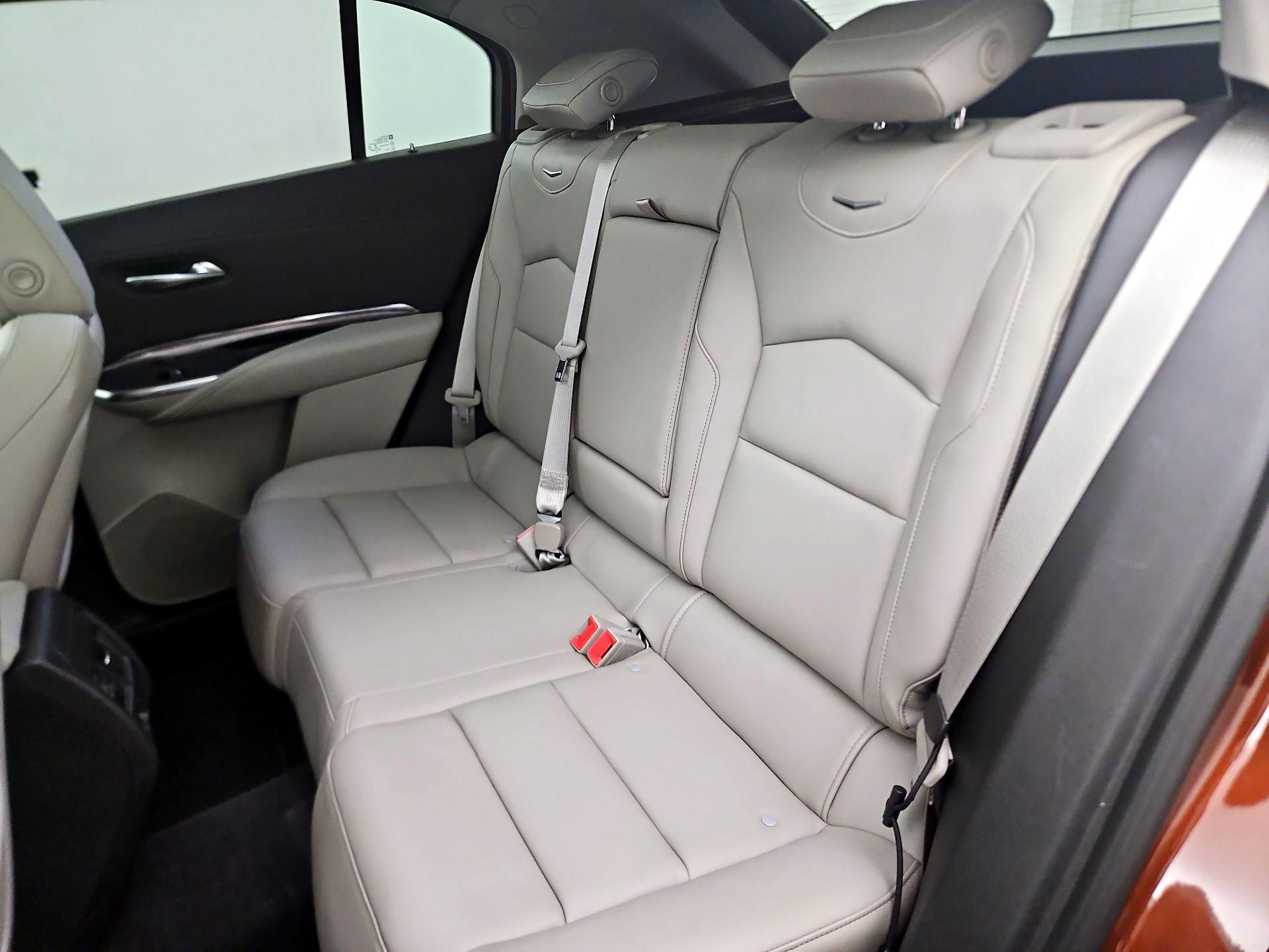 Thumbnail: 2019 Cadillac XT4 - 20