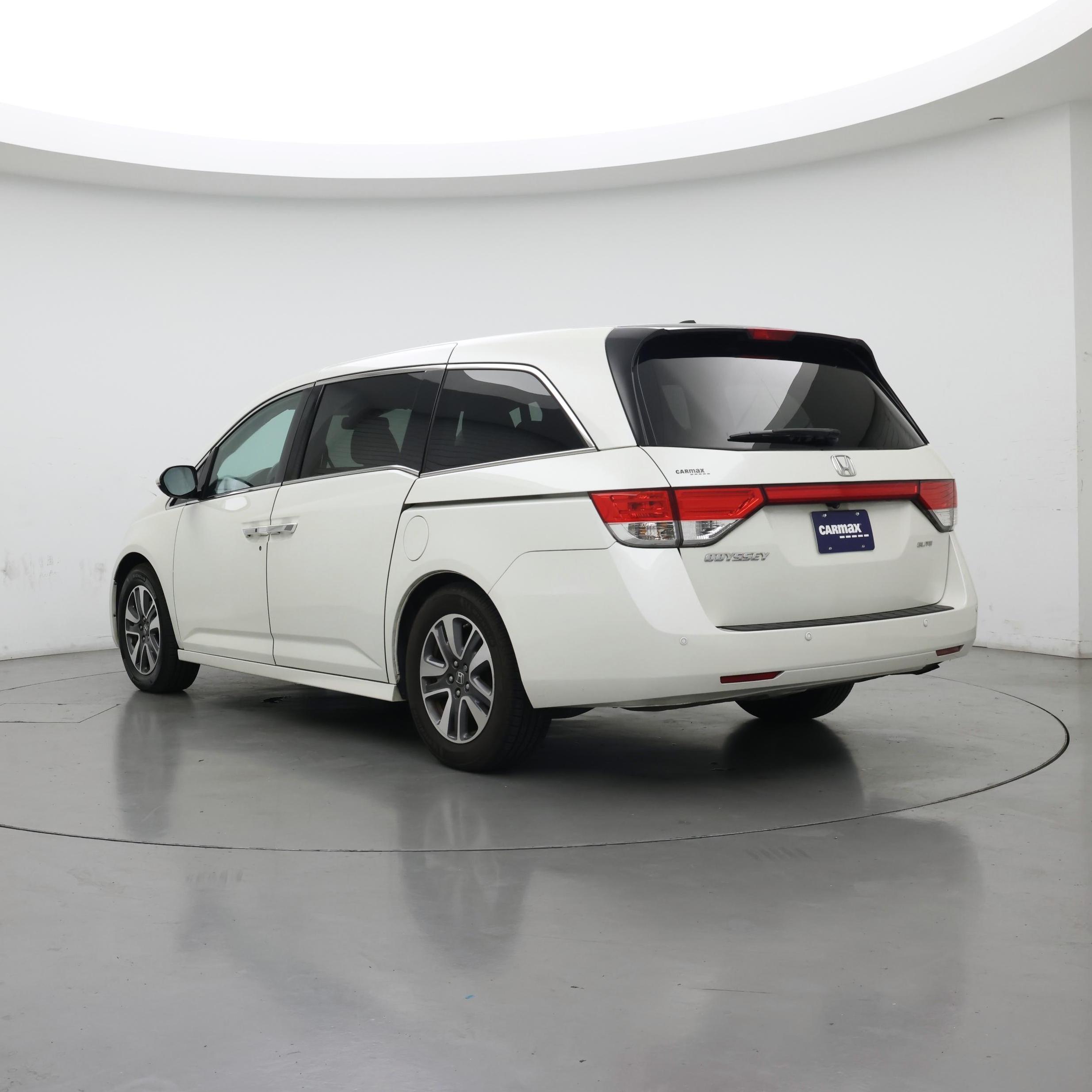 Thumbnail: 2015 Honda Odyssey - 2