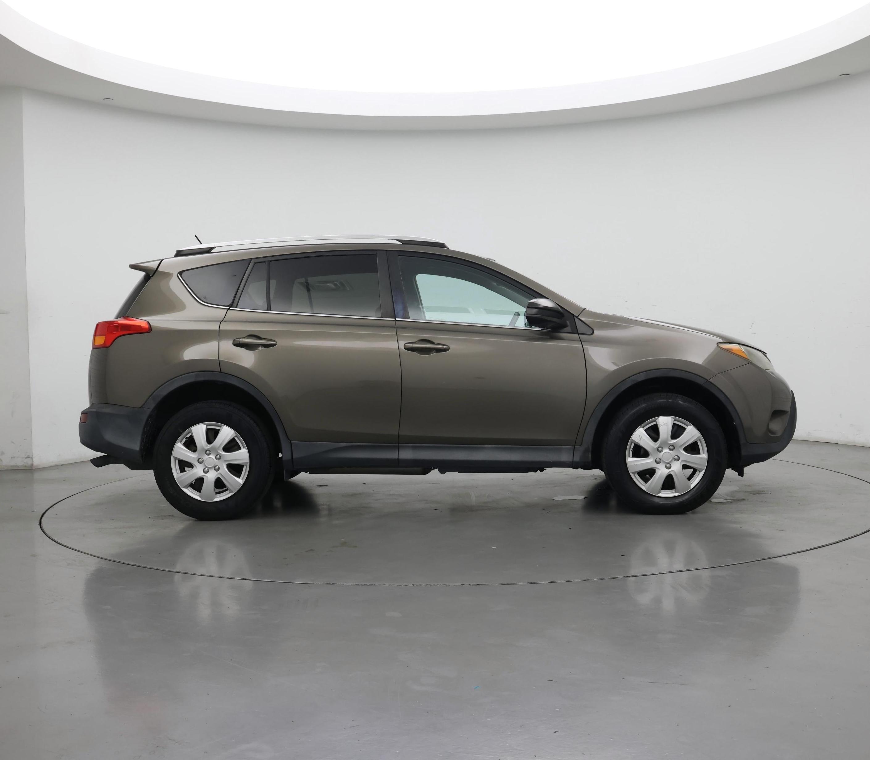 Thumbnail: 2015 Toyota RAV4 - 7