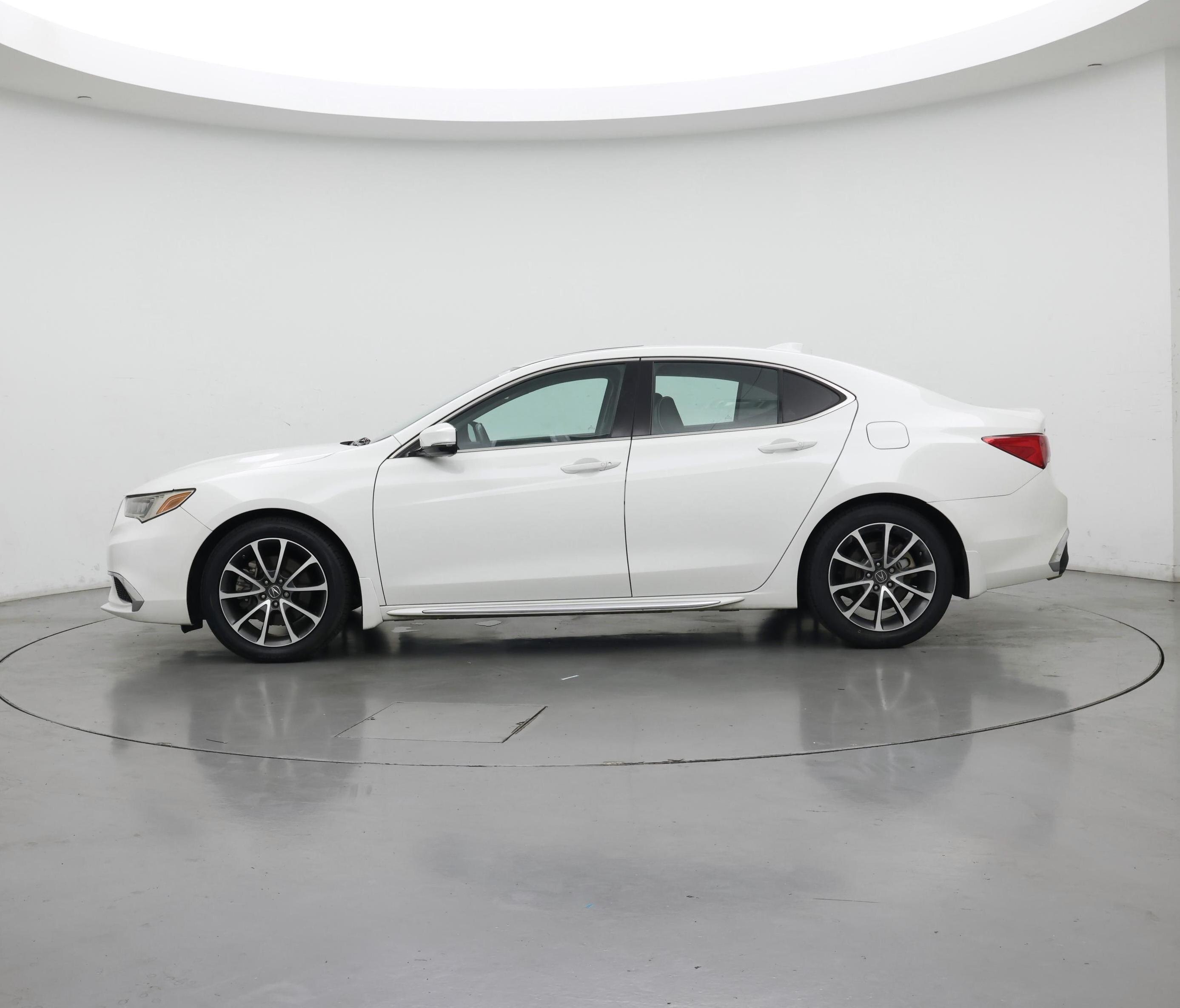 Thumbnail: 2018 Acura TLX - 3