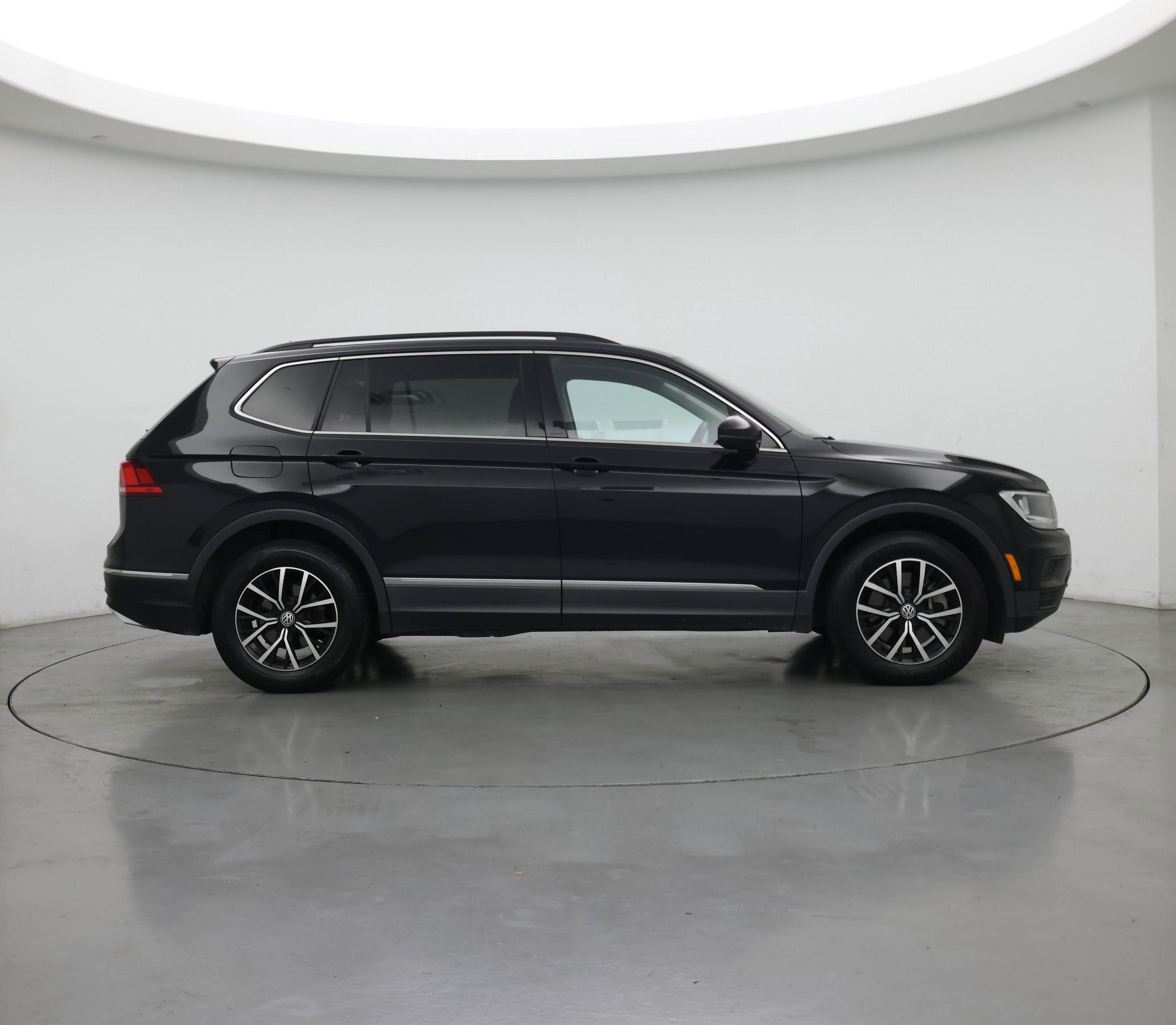 Thumbnail: 2021 Volkswagen Tiguan - 7
