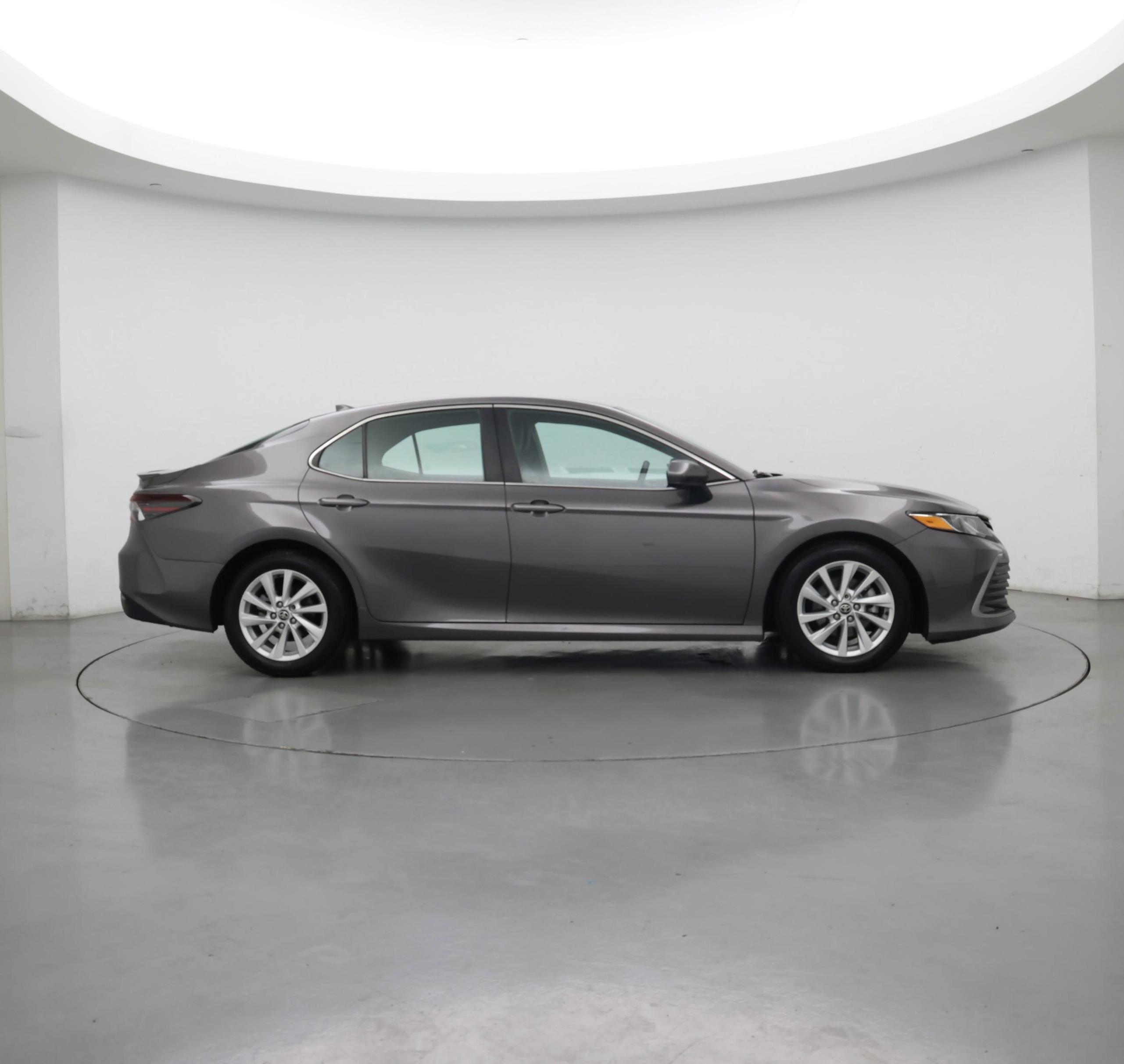 Thumbnail: 2022 Toyota Camry - 7
