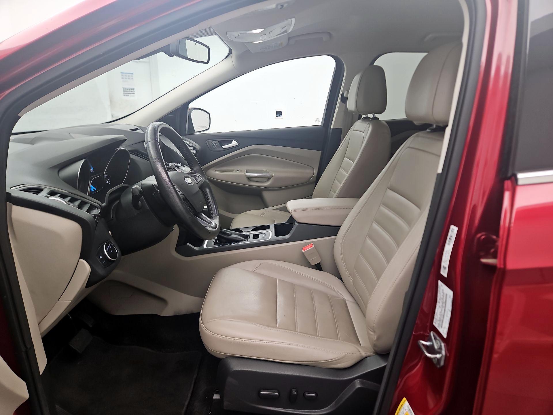Thumbnail: 2017 Ford Escape - 11