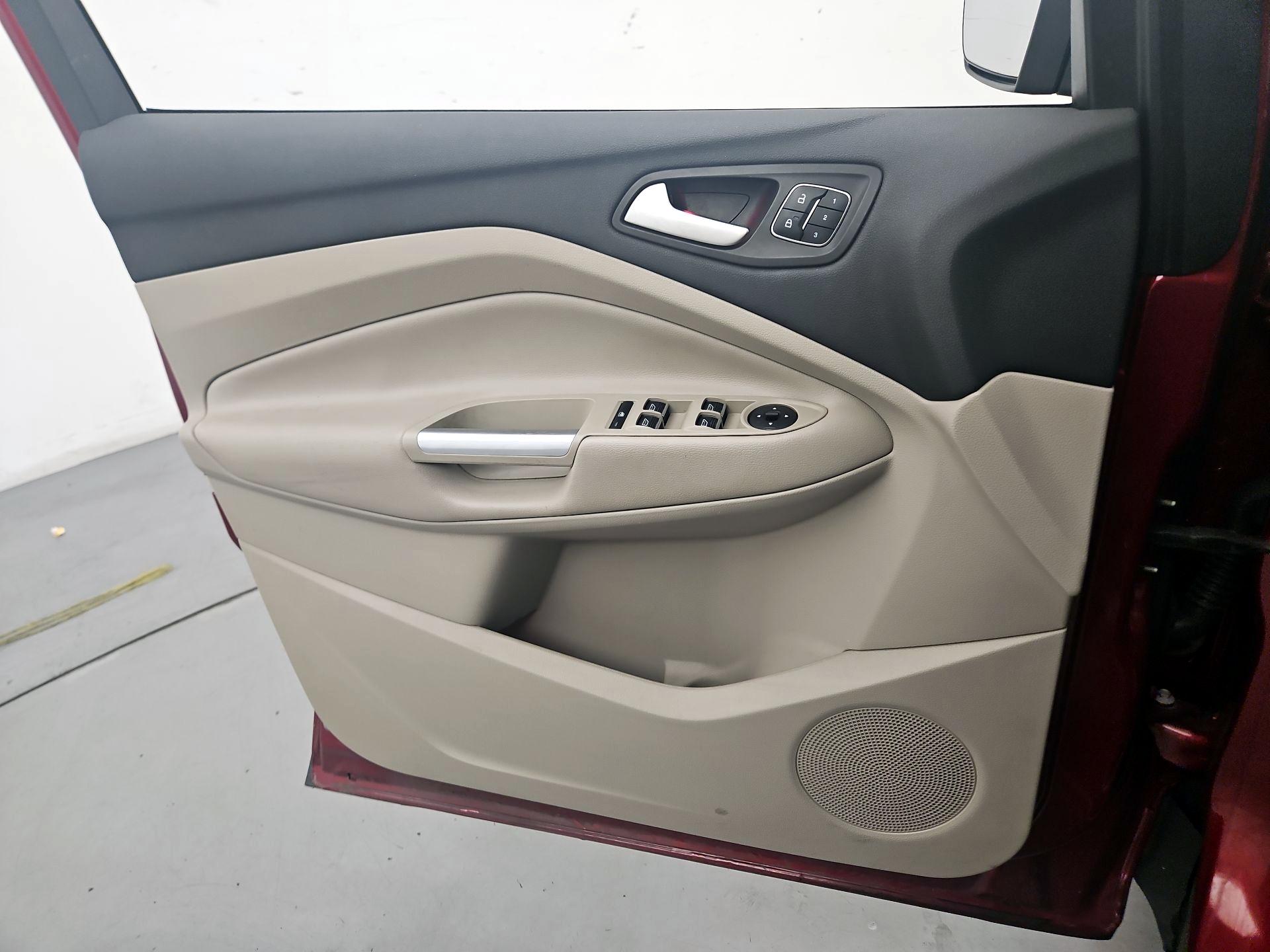 Thumbnail: 2017 Ford Escape - 12