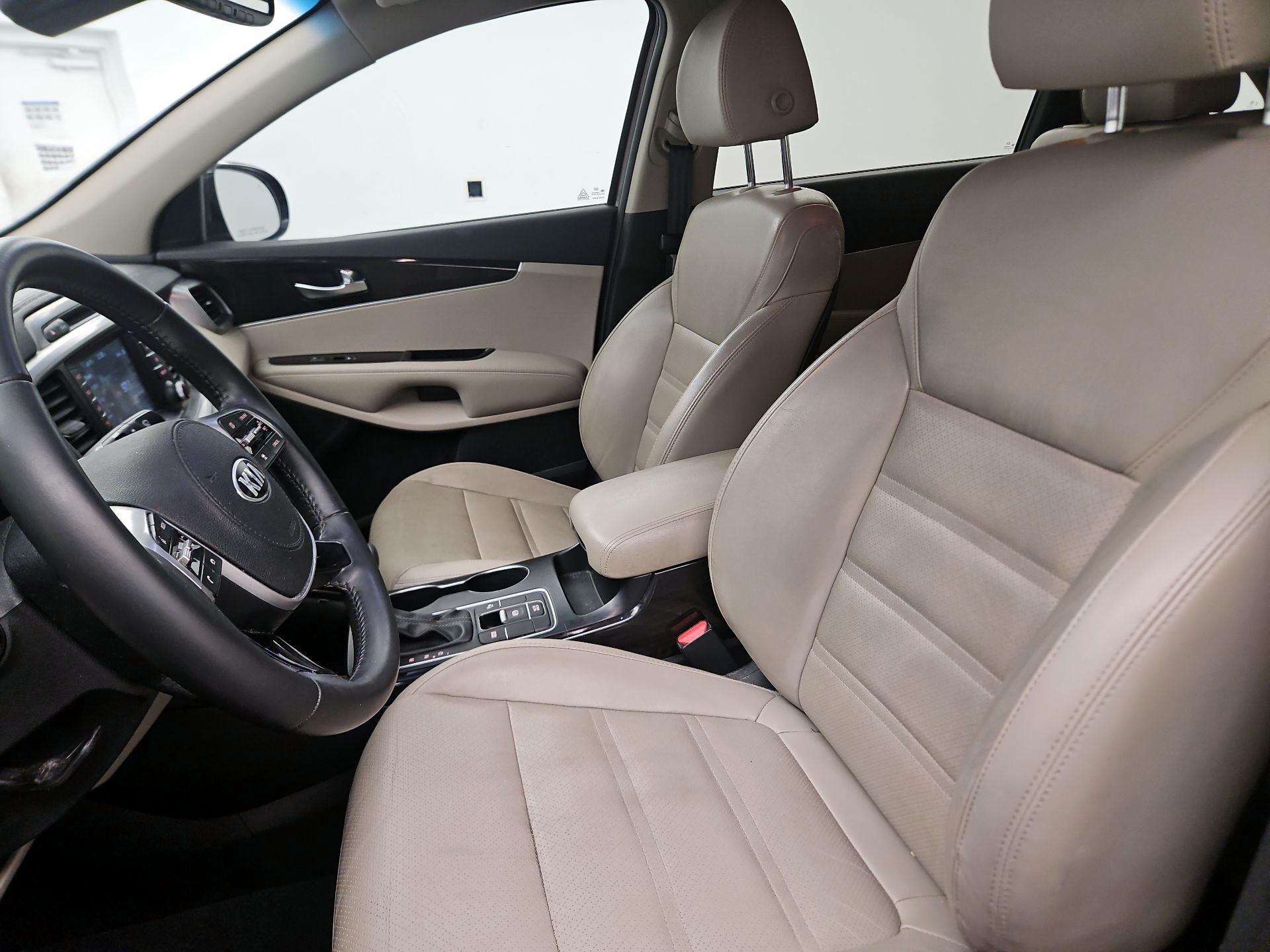 Thumbnail: 2019 Kia Sorento - 11