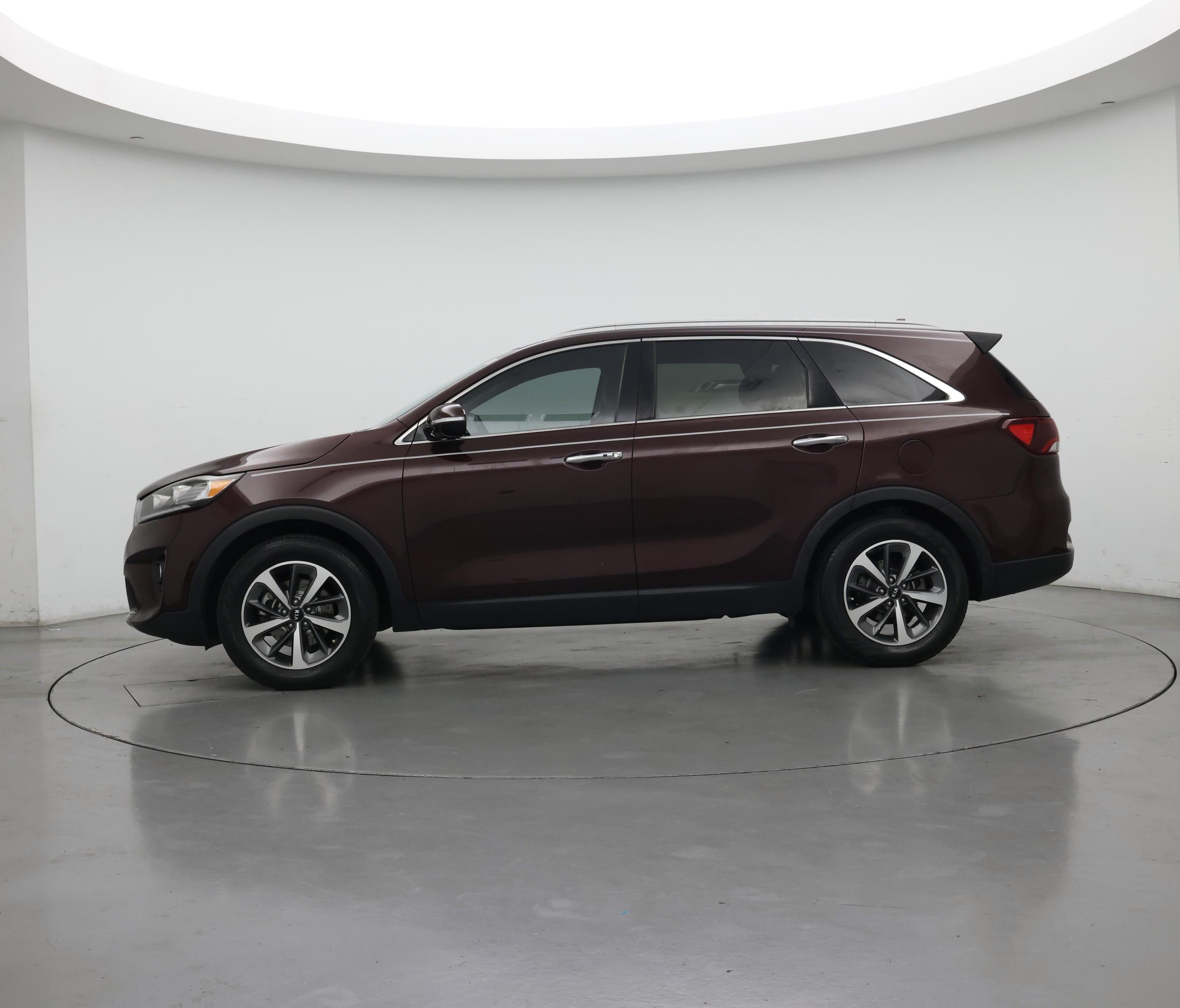 Thumbnail: 2019 Kia Sorento - 3