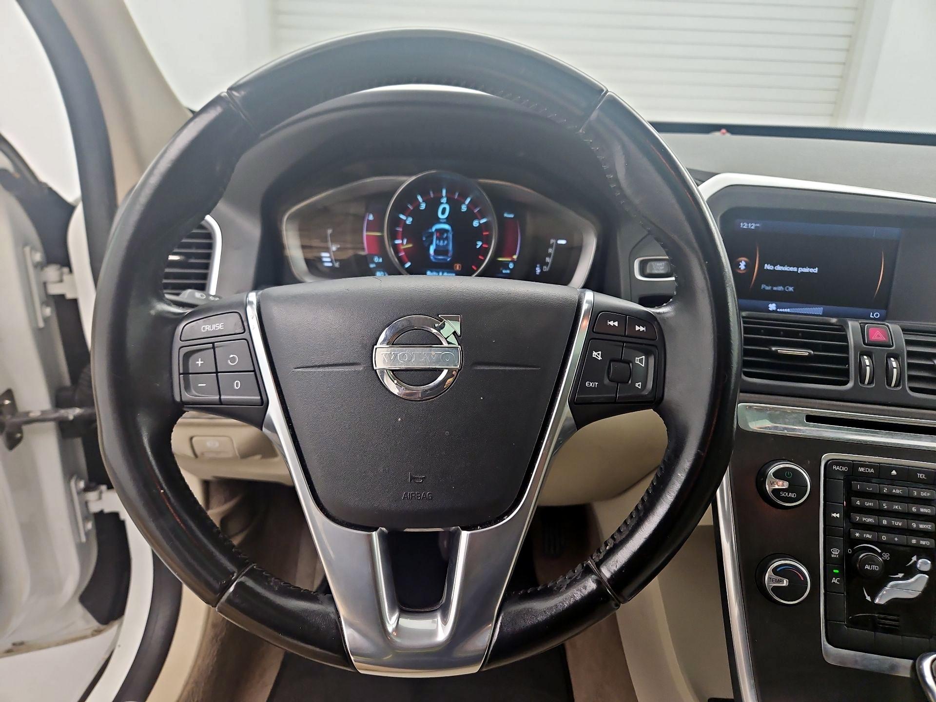Thumbnail: 2014 Volvo XC60 - 10