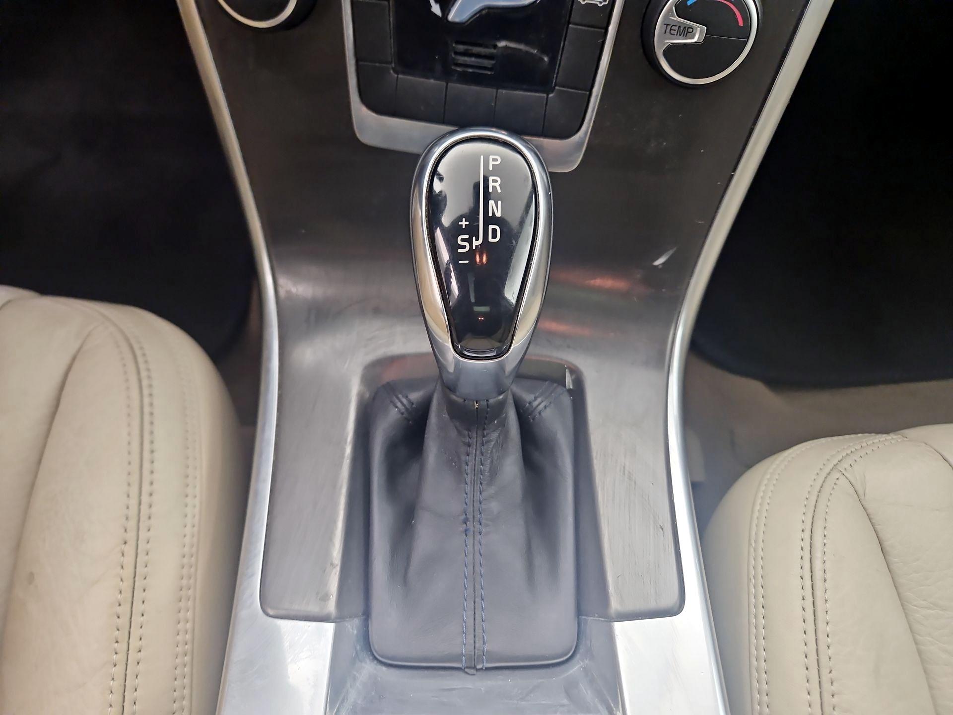 Thumbnail: 2014 Volvo XC60 - 17
