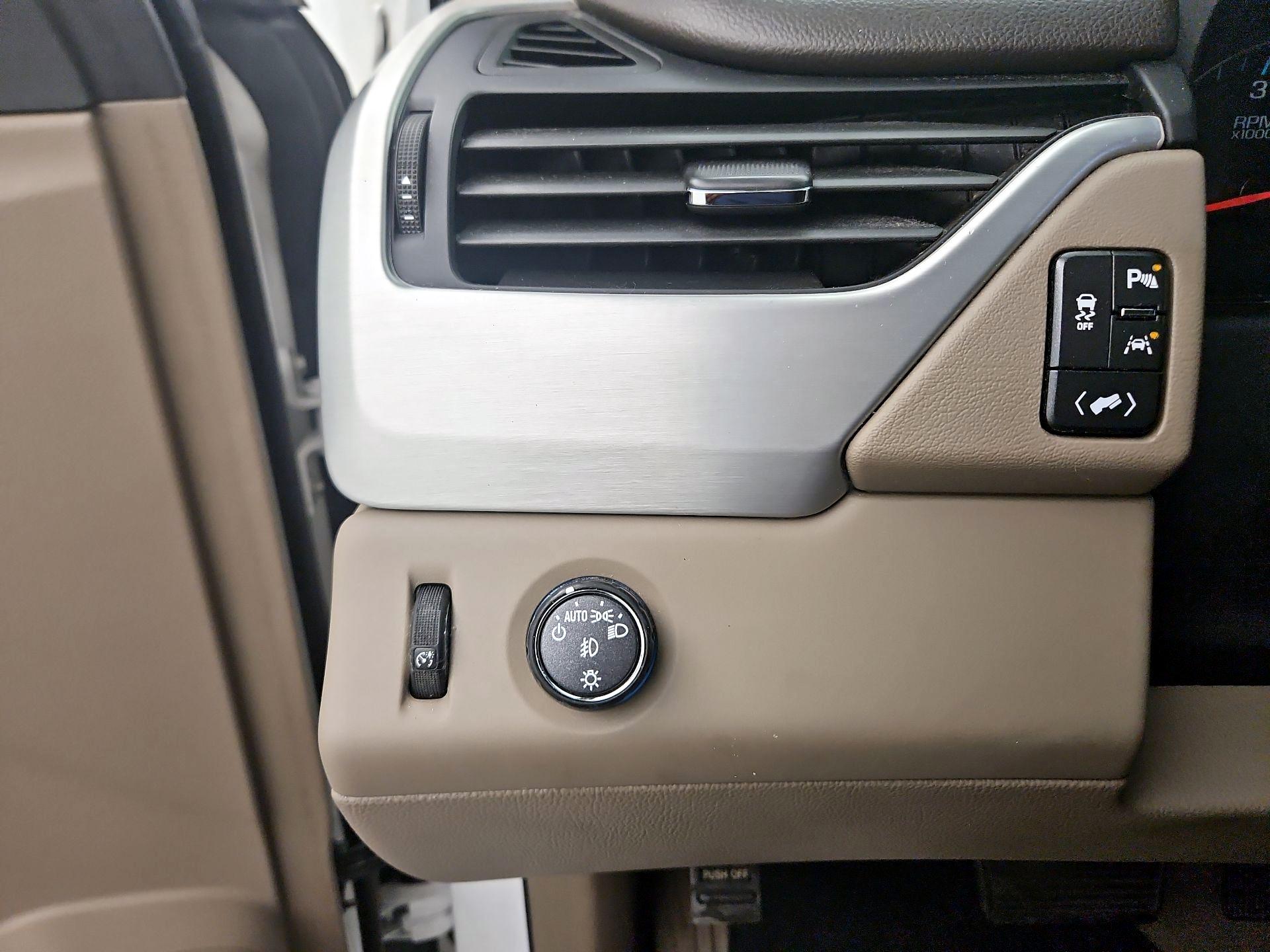Thumbnail: 2019 GMC Yukon - 13