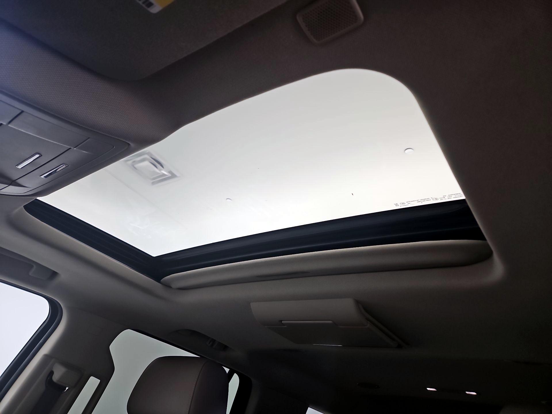 Thumbnail: 2019 GMC Yukon - 19