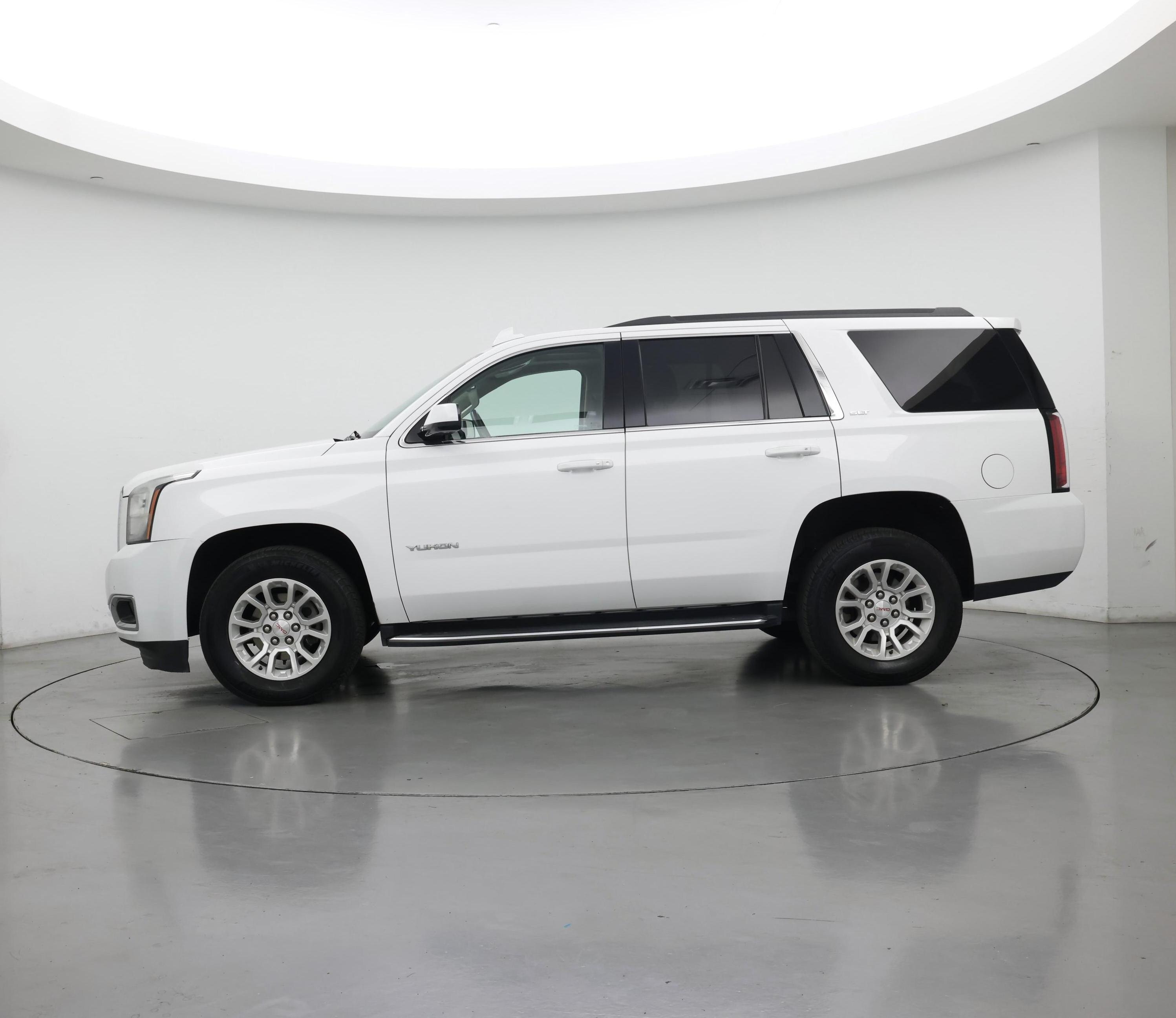 Thumbnail: 2019 GMC Yukon - 3