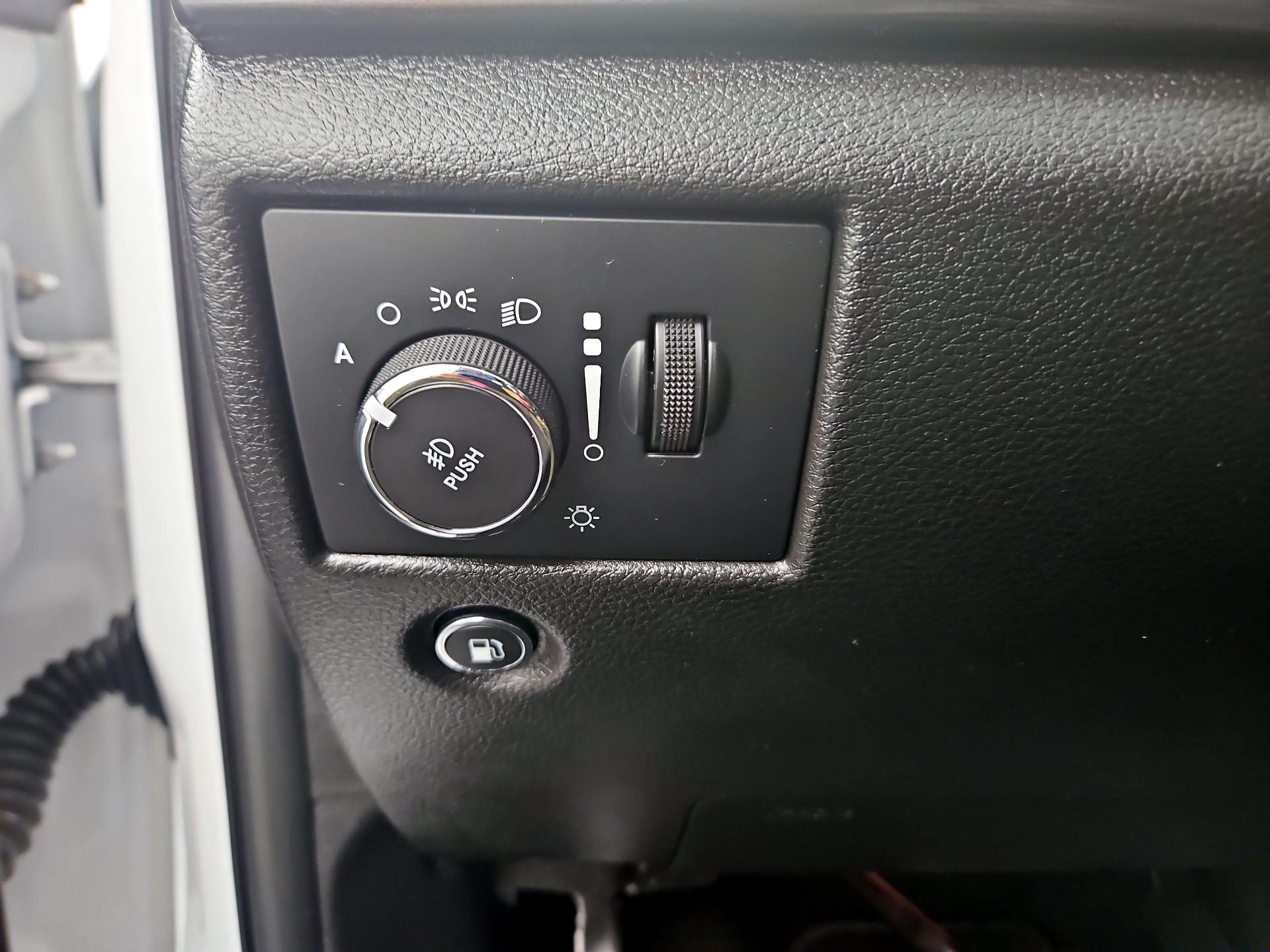 Thumbnail: 2021 Jeep Grand Cherokee - 13
