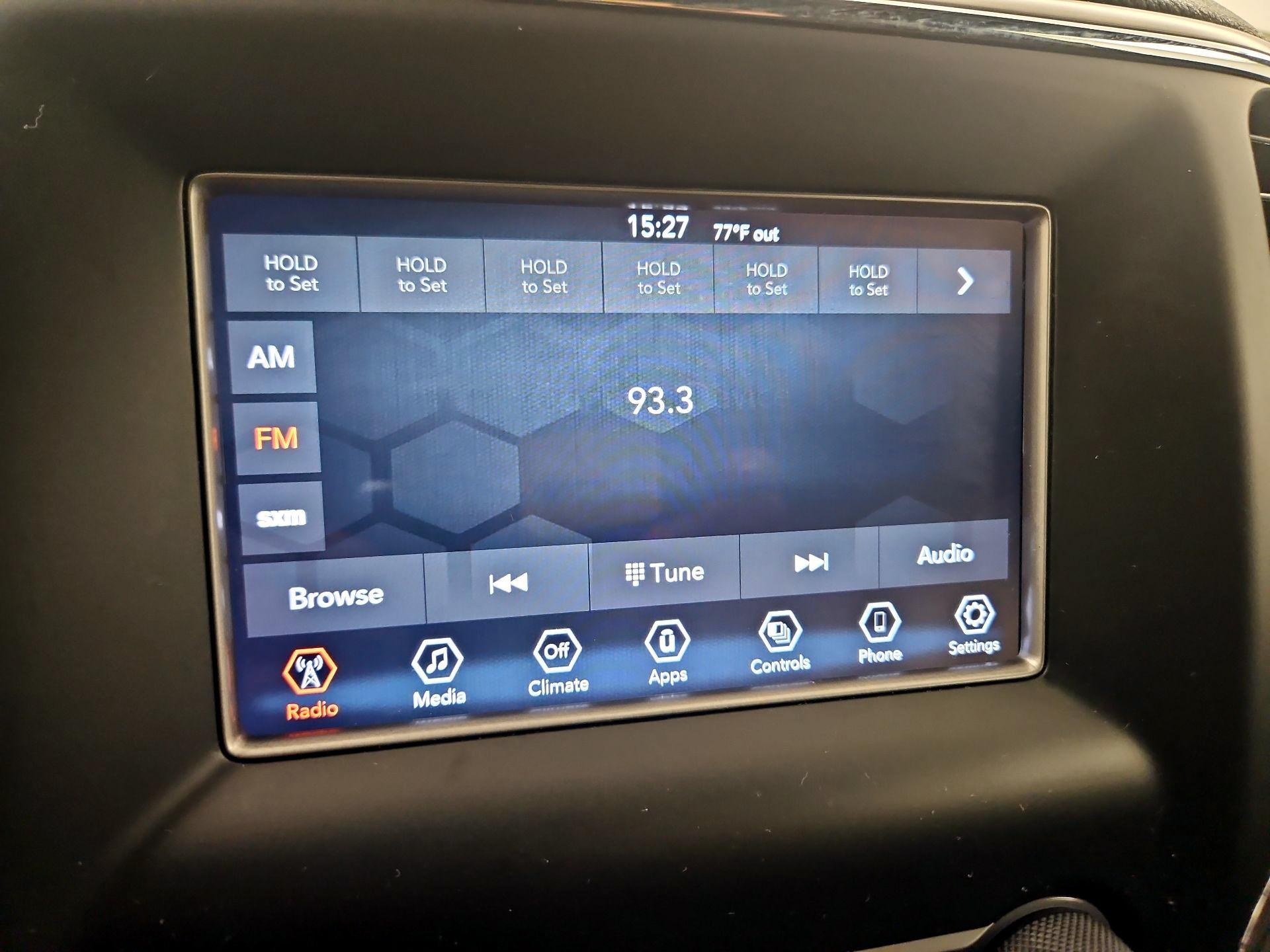 Thumbnail: 2021 Jeep Grand Cherokee - 14