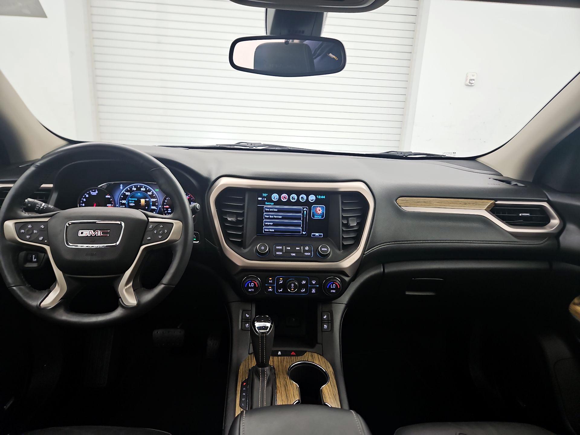 Thumbnail: 2017 GMC Acadia - 9