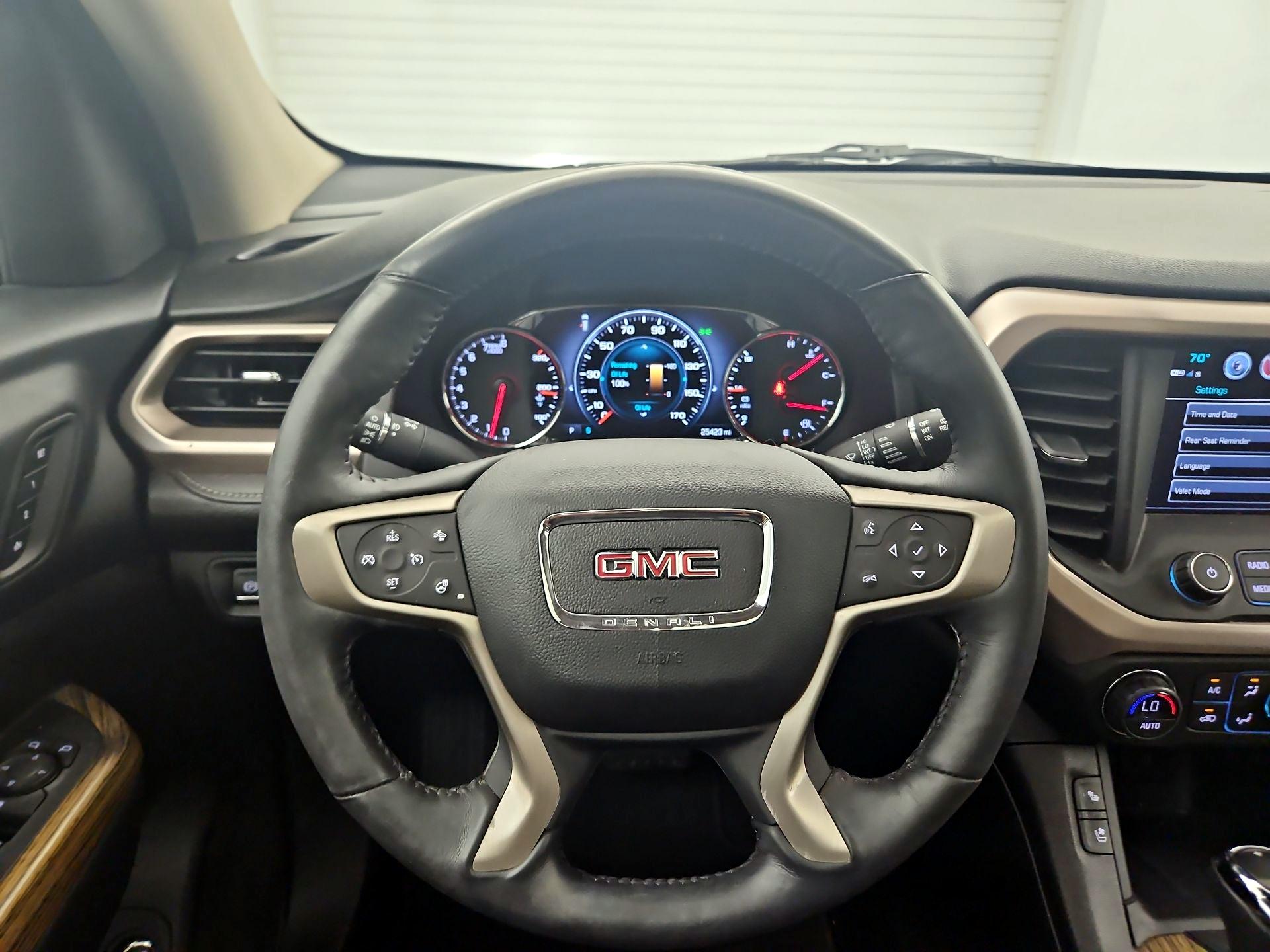 Thumbnail: 2017 GMC Acadia - 10