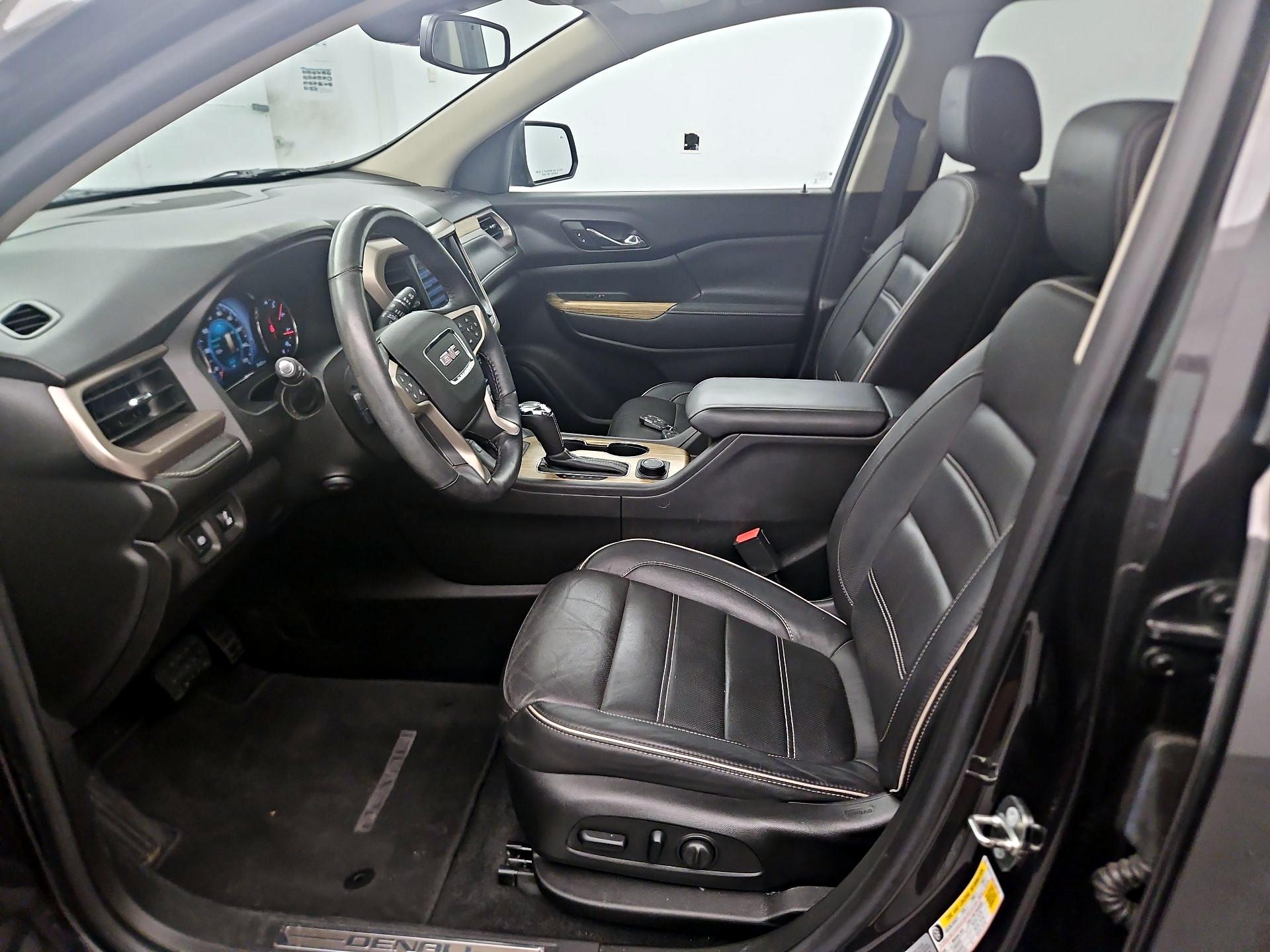 Thumbnail: 2017 GMC Acadia - 11