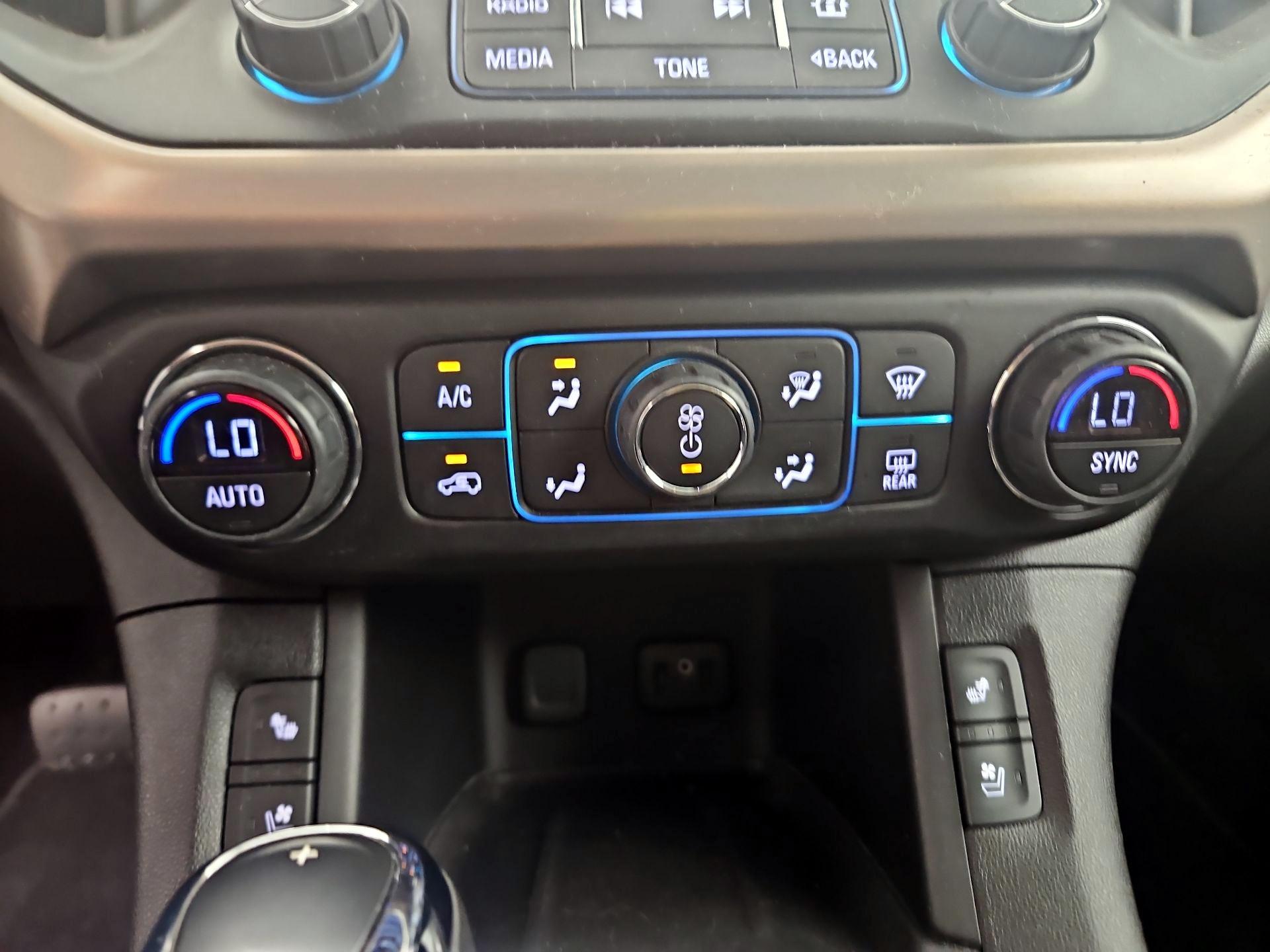 Thumbnail: 2017 GMC Acadia - 16