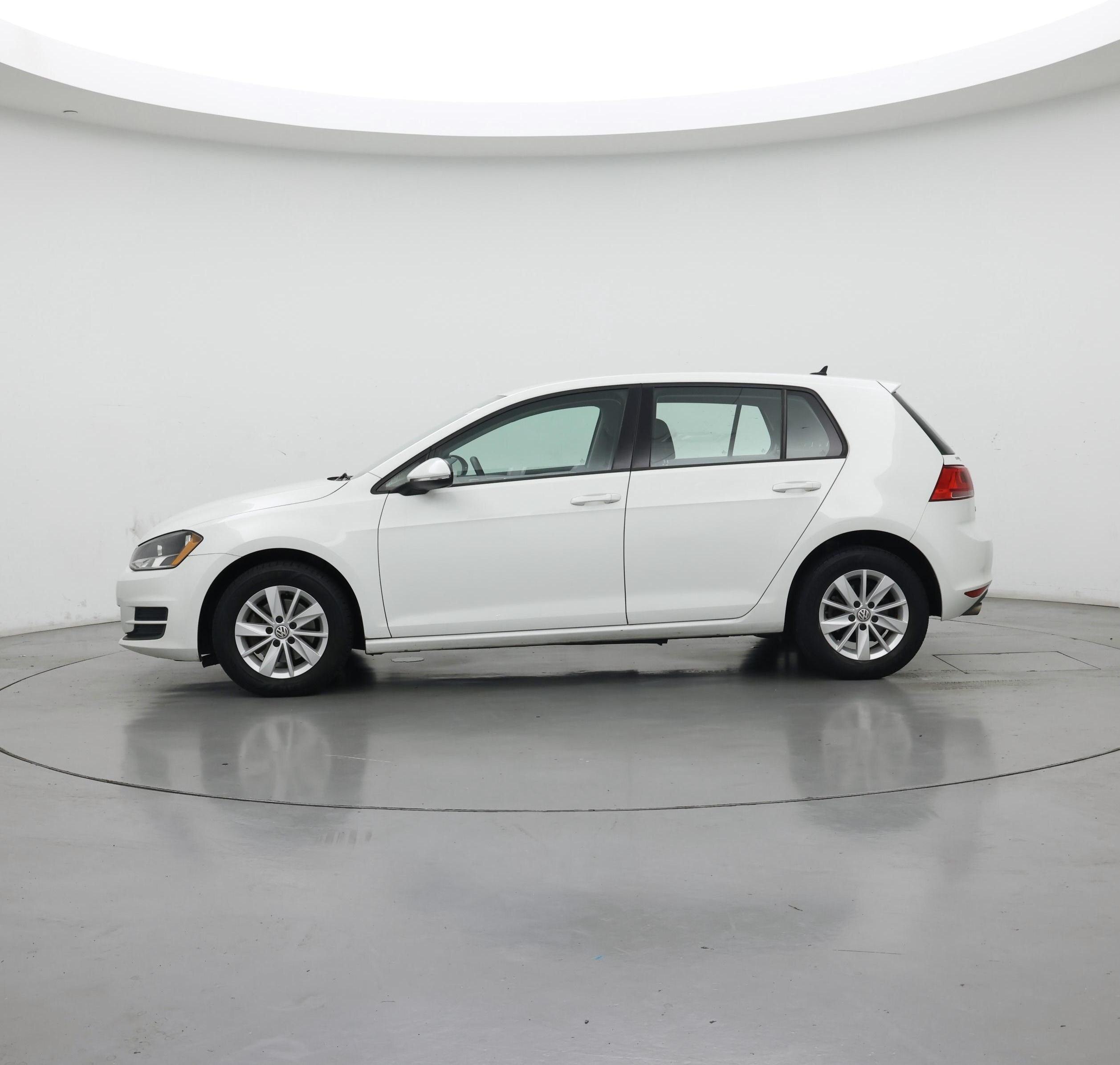 Thumbnail: 2016 Volkswagen Golf - 3